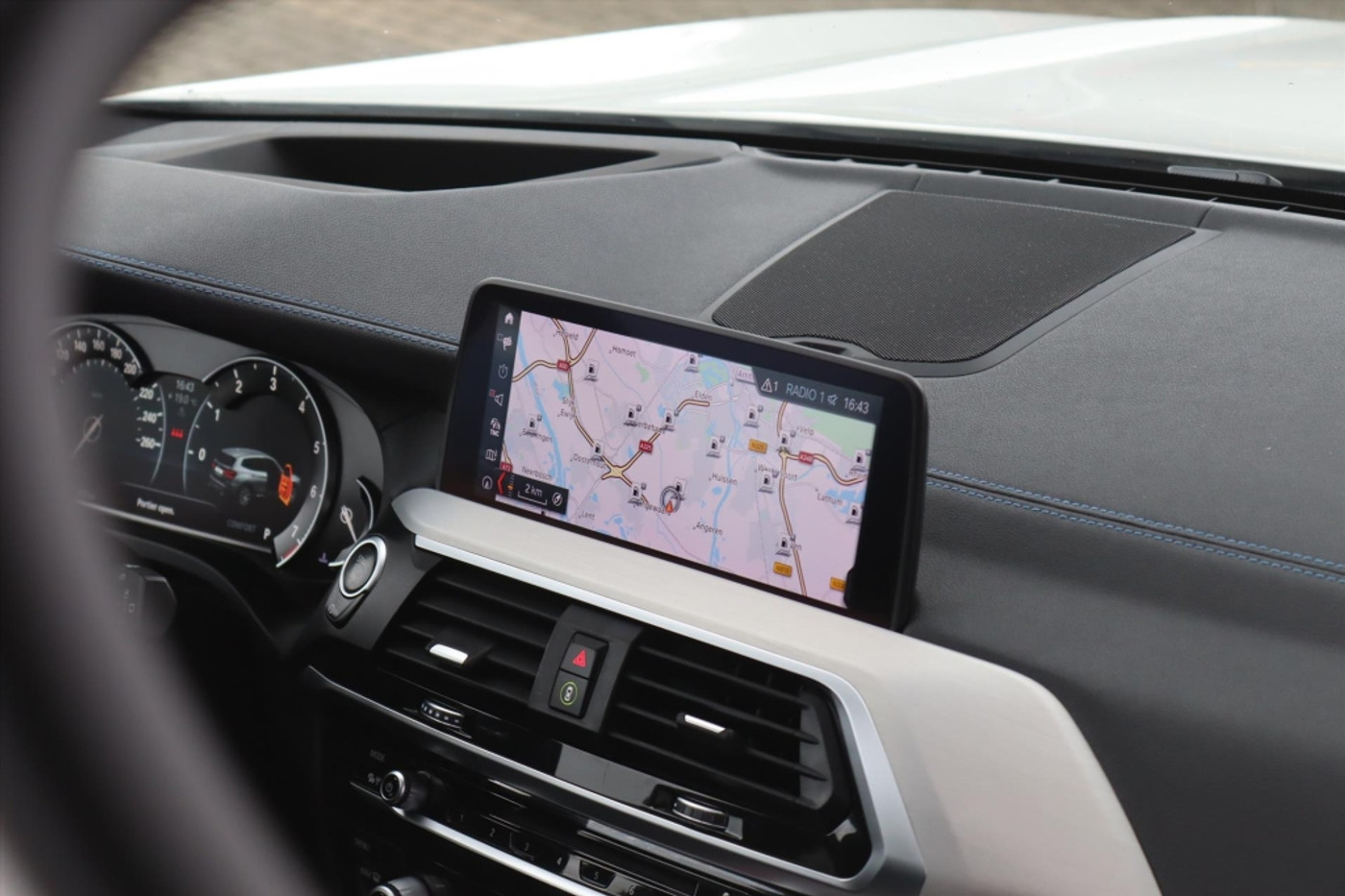 Foto van BMW X3 Xdrive20i