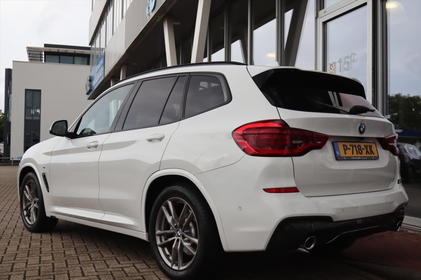 Foto van BMW X3 Xdrive20i