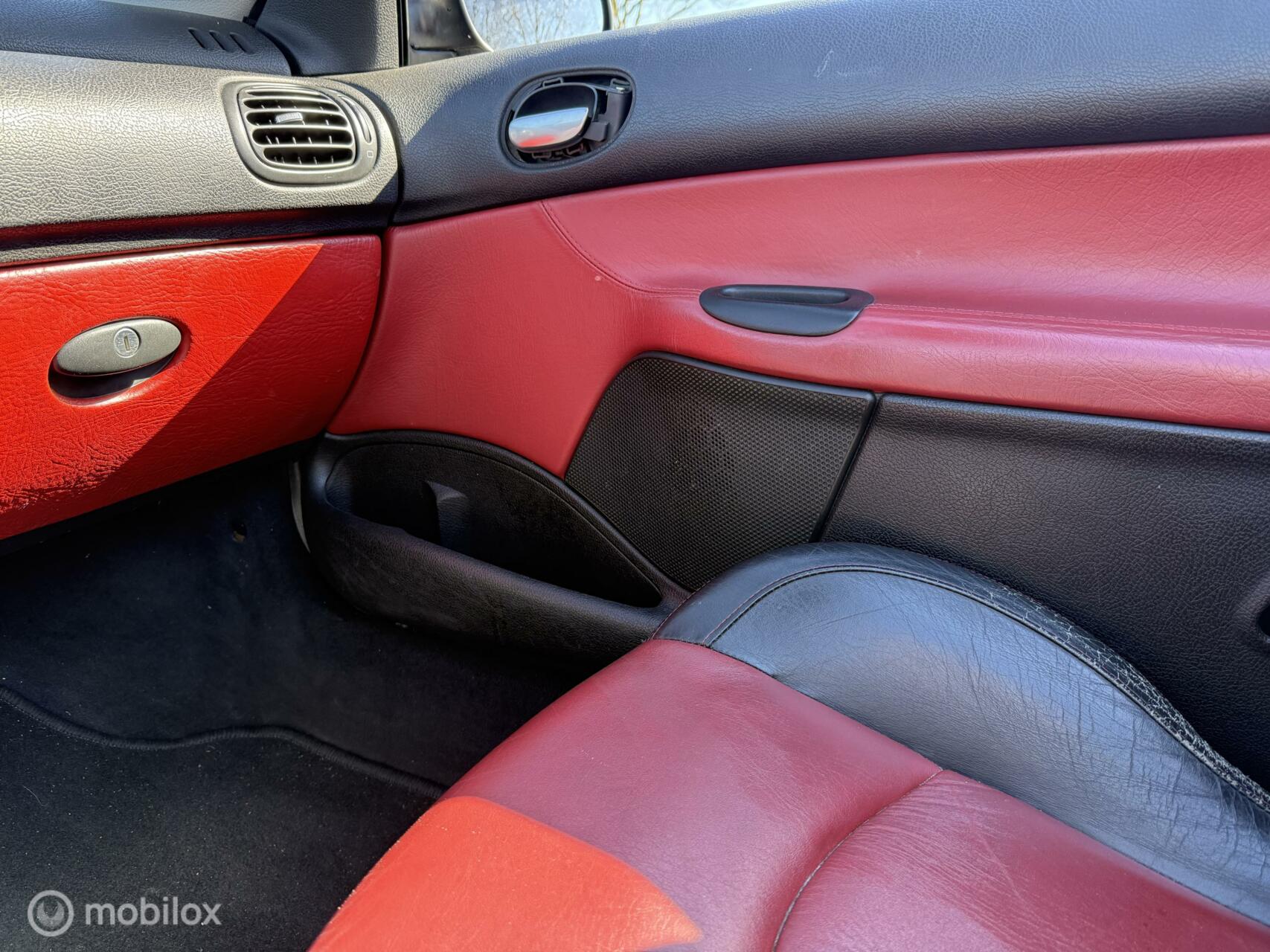 Foto van Peugeot 206 CC
