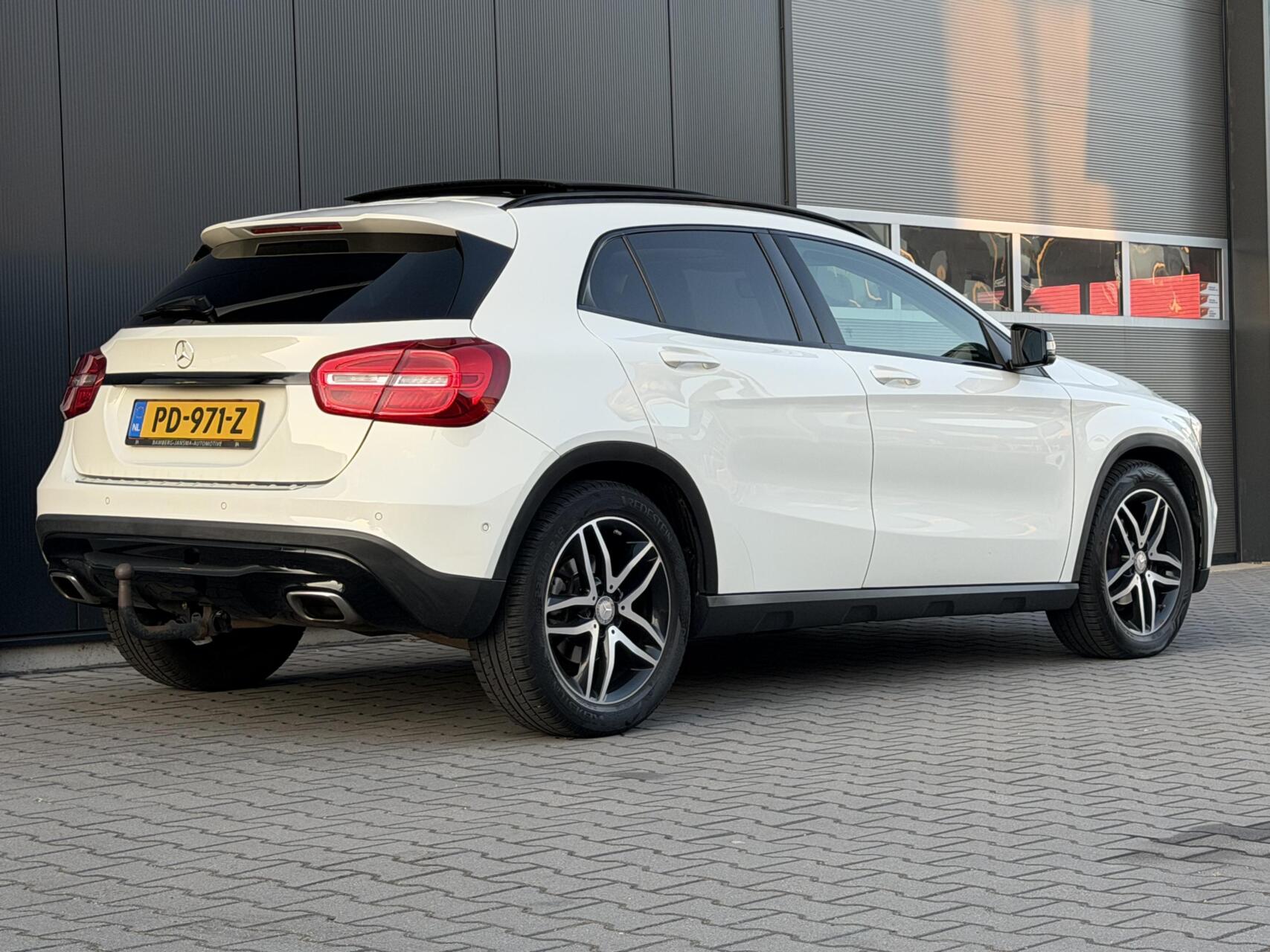 Foto van Mercedes-Benz Gla 180