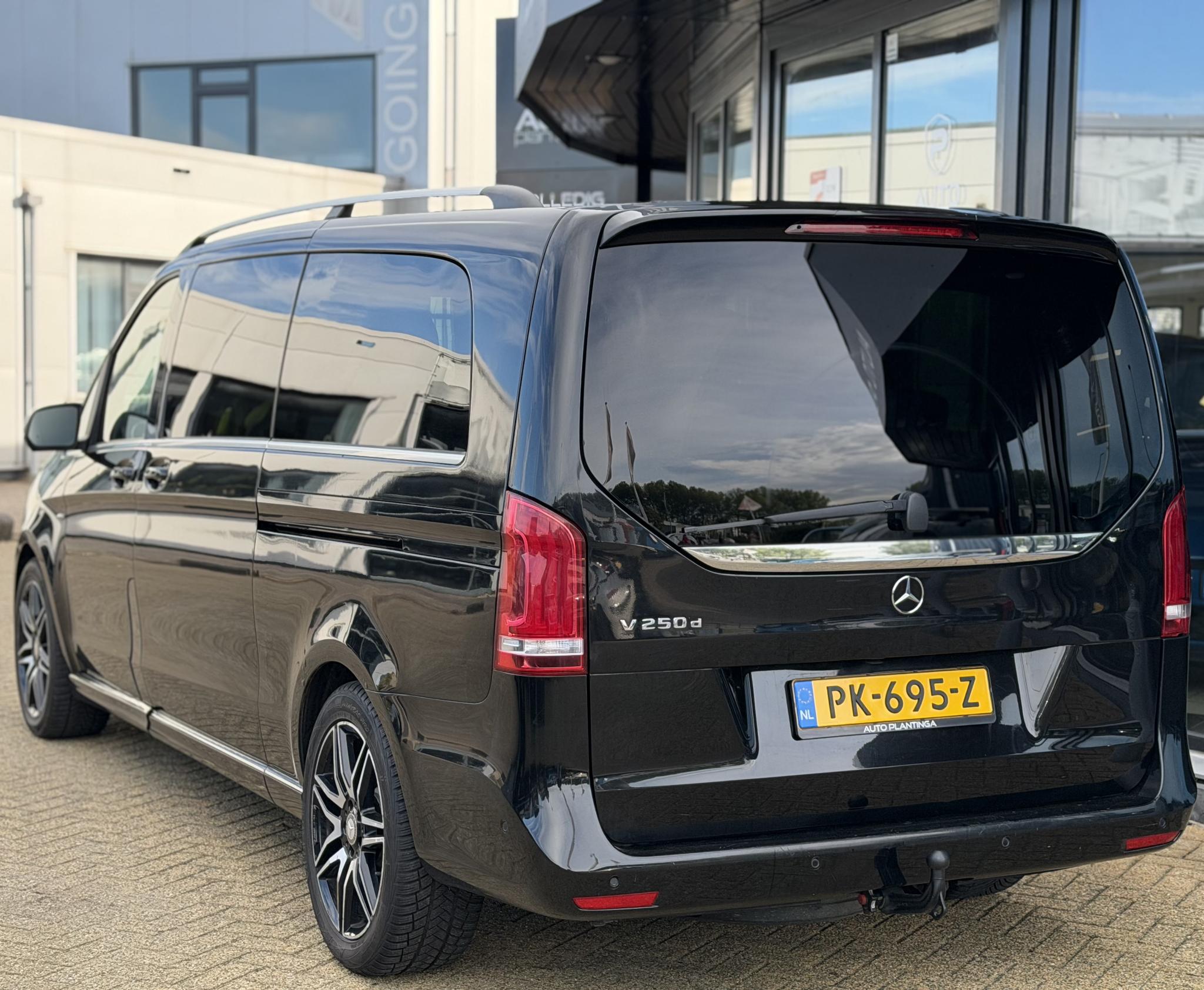Foto van Mercedes-Benz V-klasse