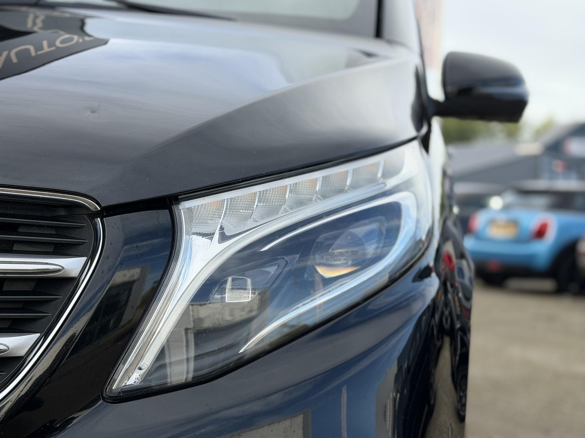 Foto van Mercedes-Benz V-klasse