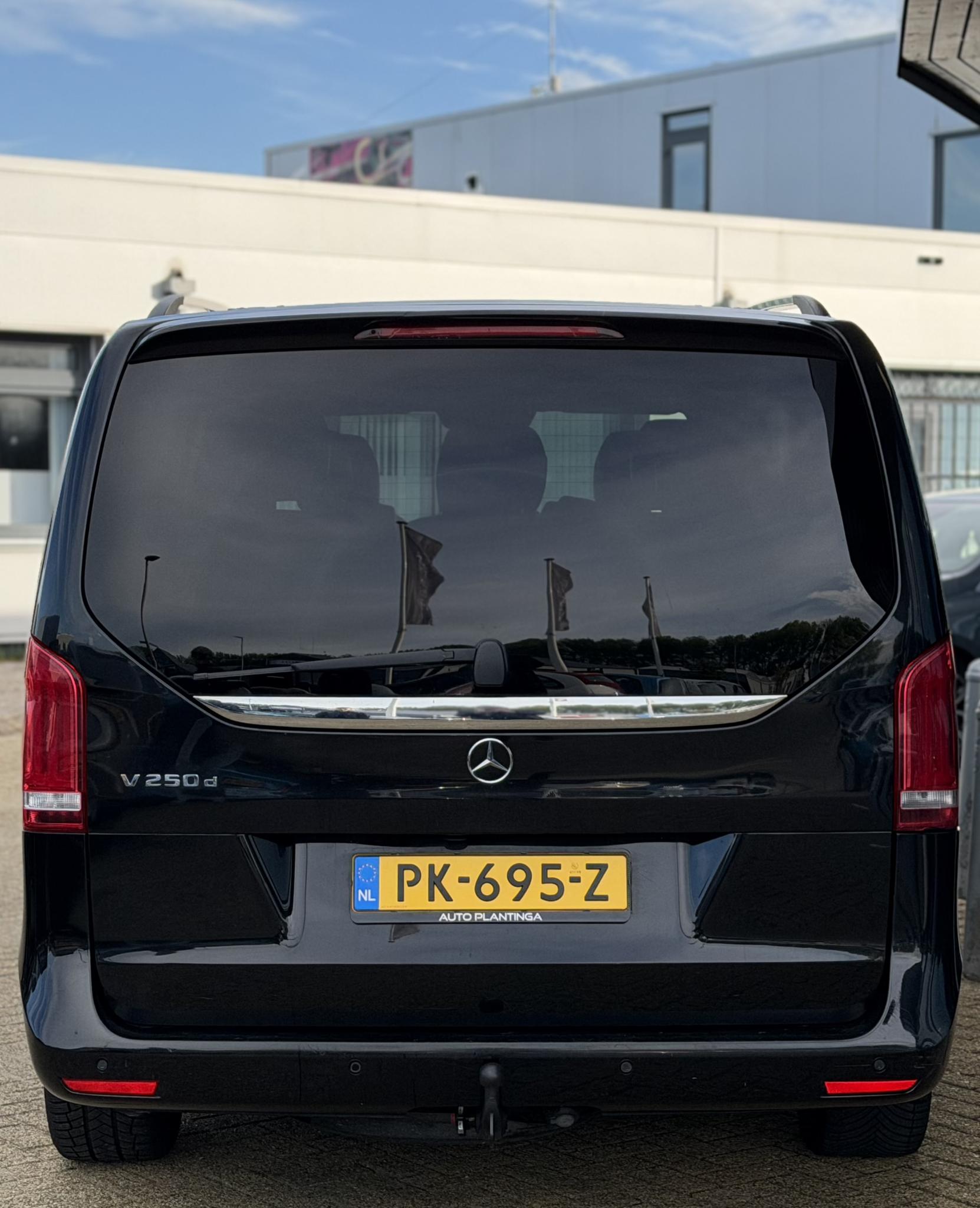 Foto van Mercedes-Benz V-klasse