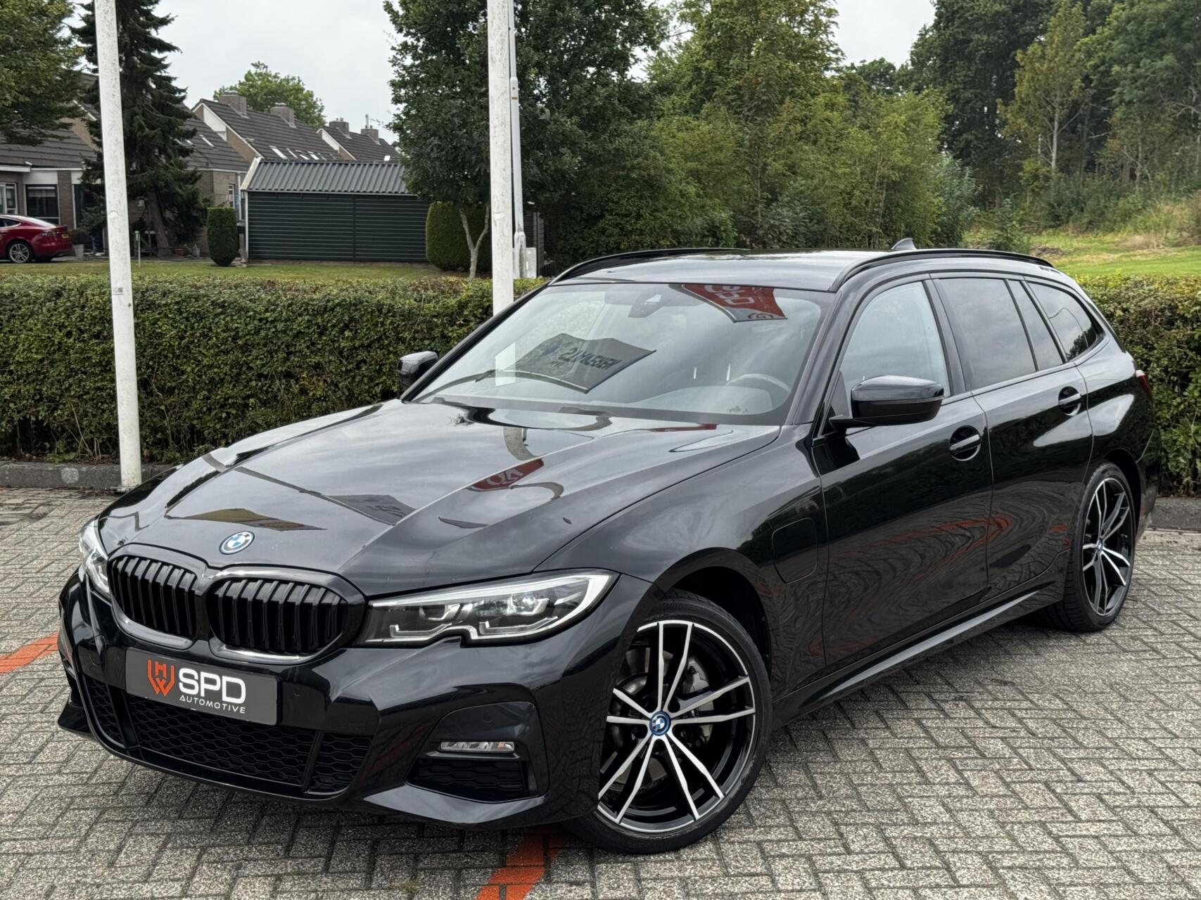 Foto van BMW 330e xDrive