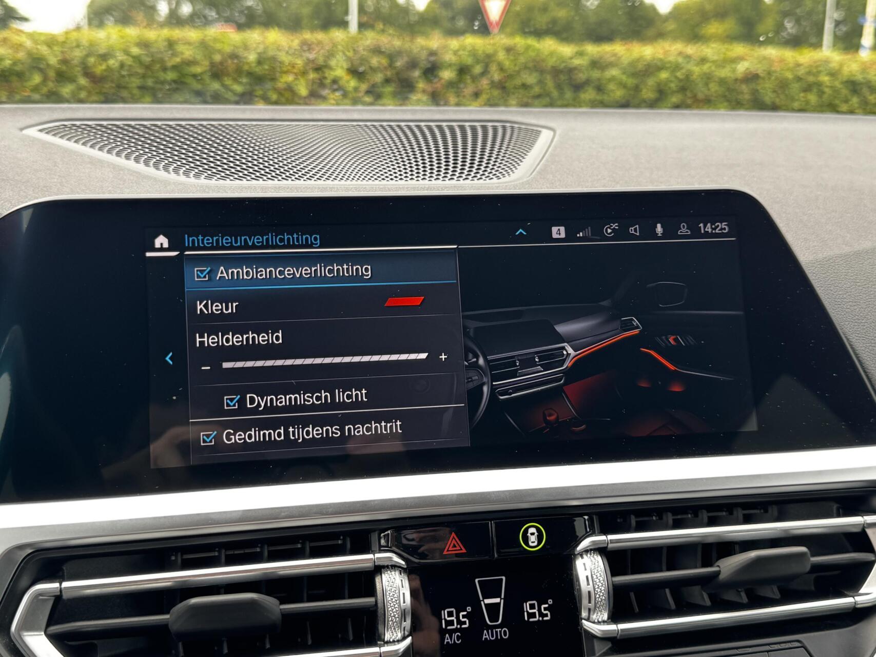 Foto van BMW 330e xDrive