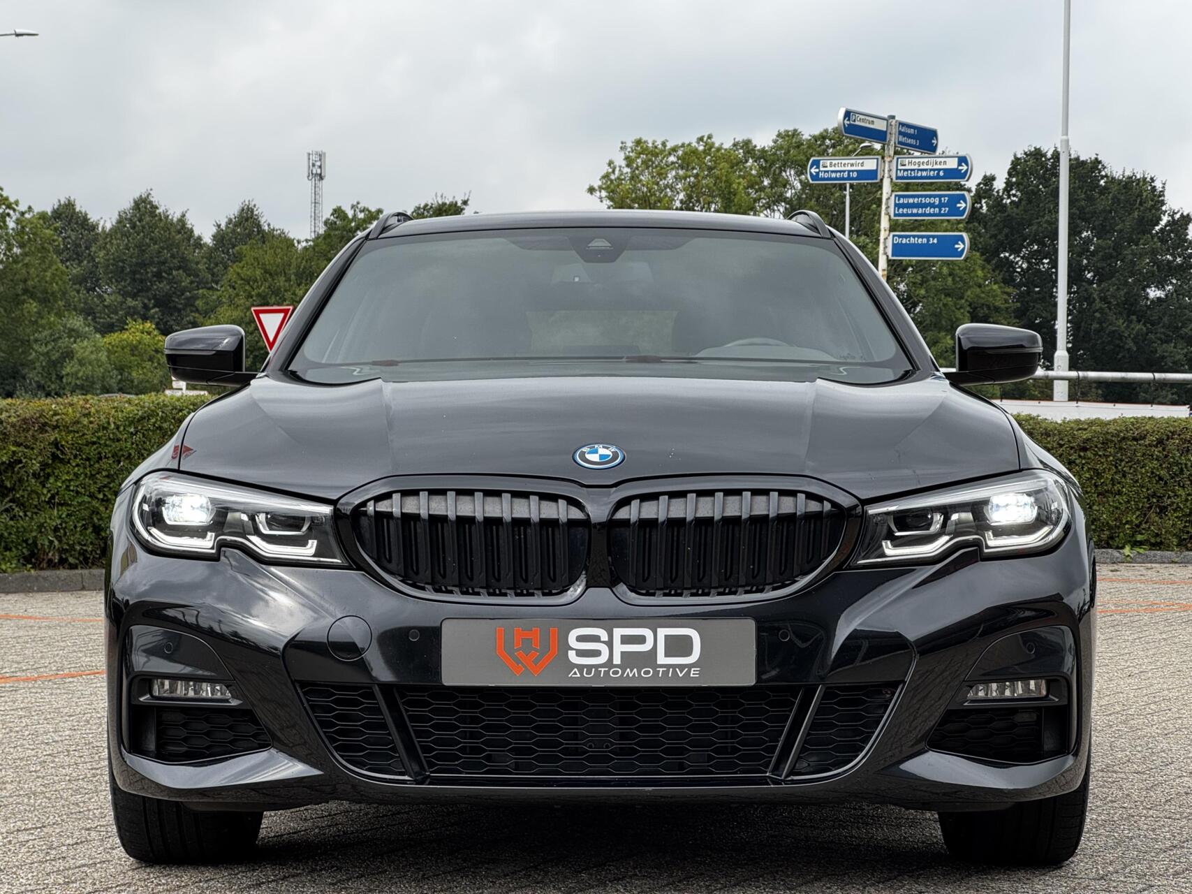 Foto van BMW 330e xDrive