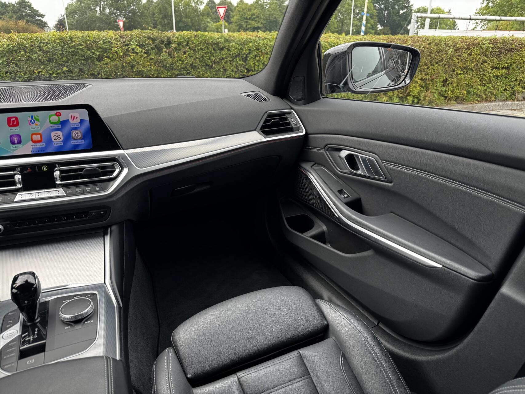 Foto van BMW 330e xDrive