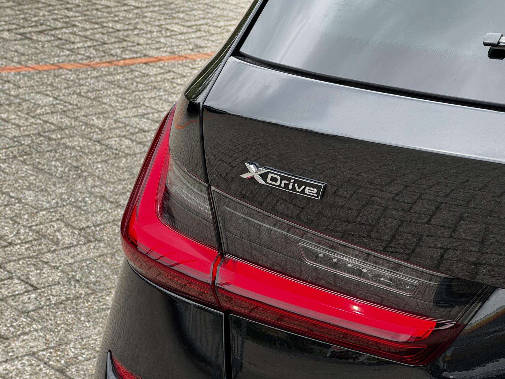 Foto van BMW 330e xDrive