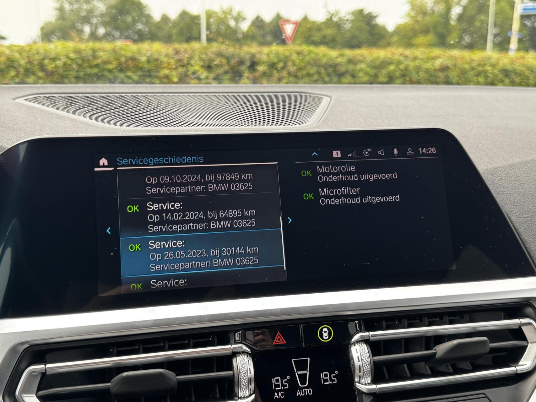 Foto van BMW 330e xDrive
