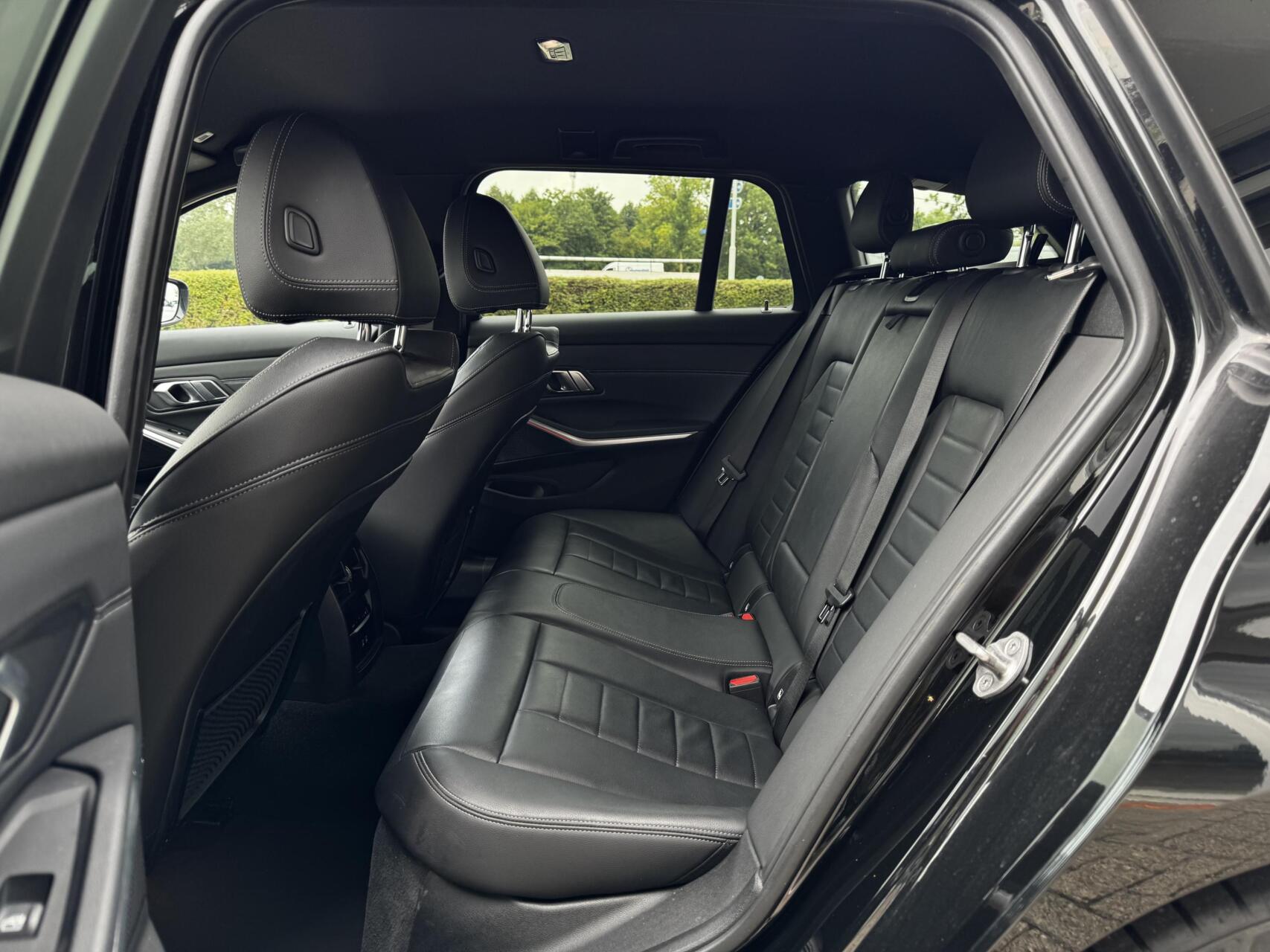 Foto van BMW 330e xDrive