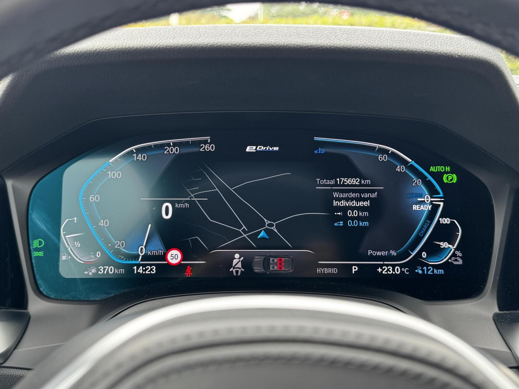 Foto van BMW 330e xDrive