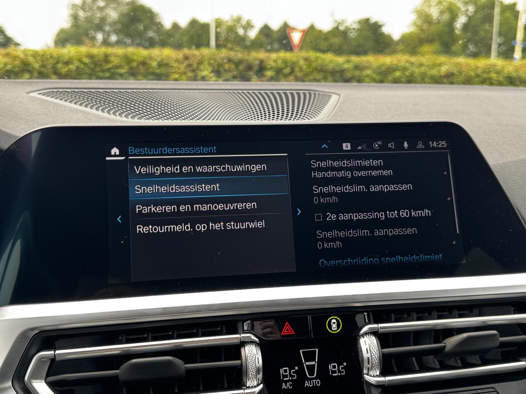Foto van BMW 330e xDrive