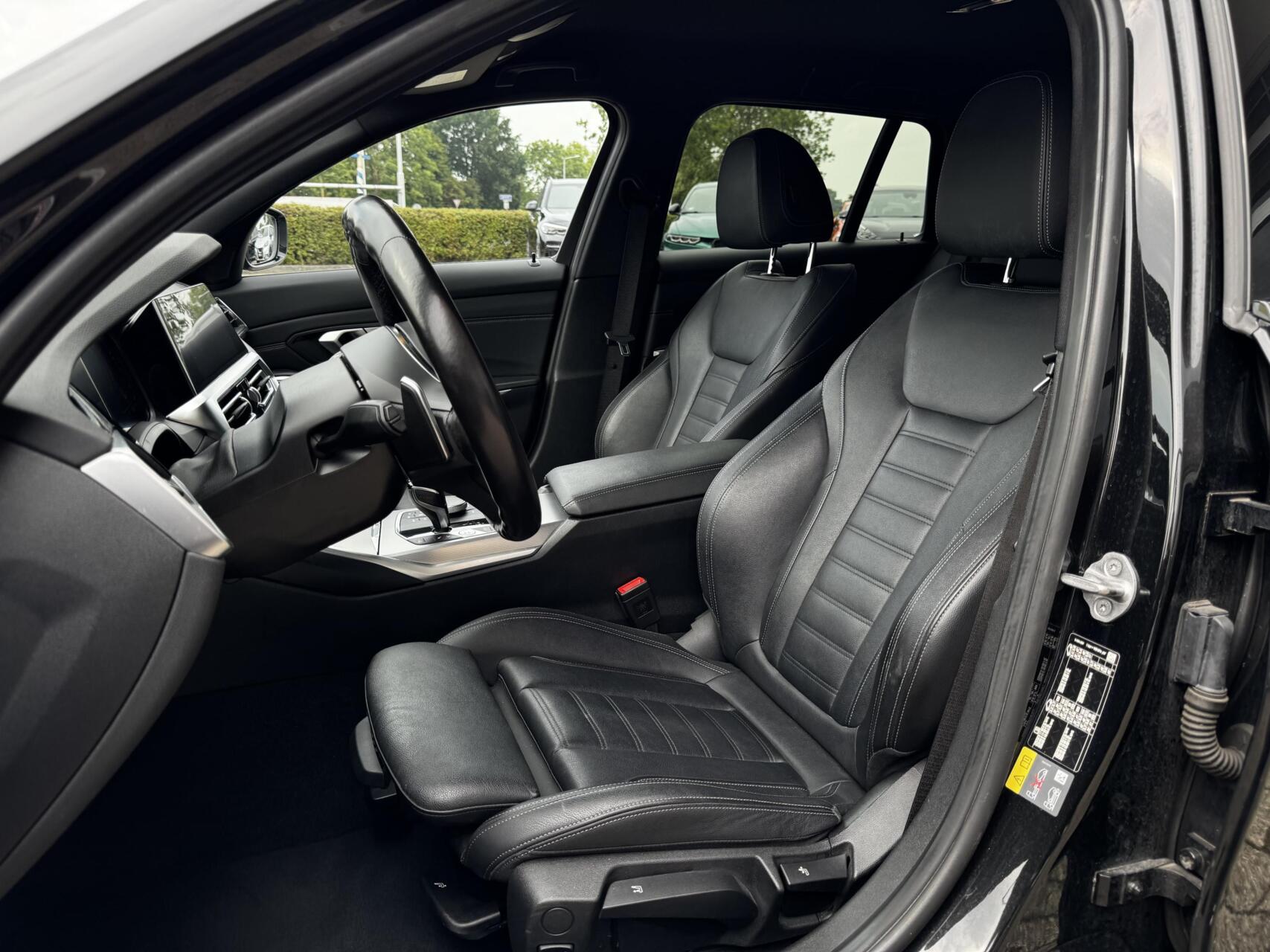 Foto van BMW 330e xDrive