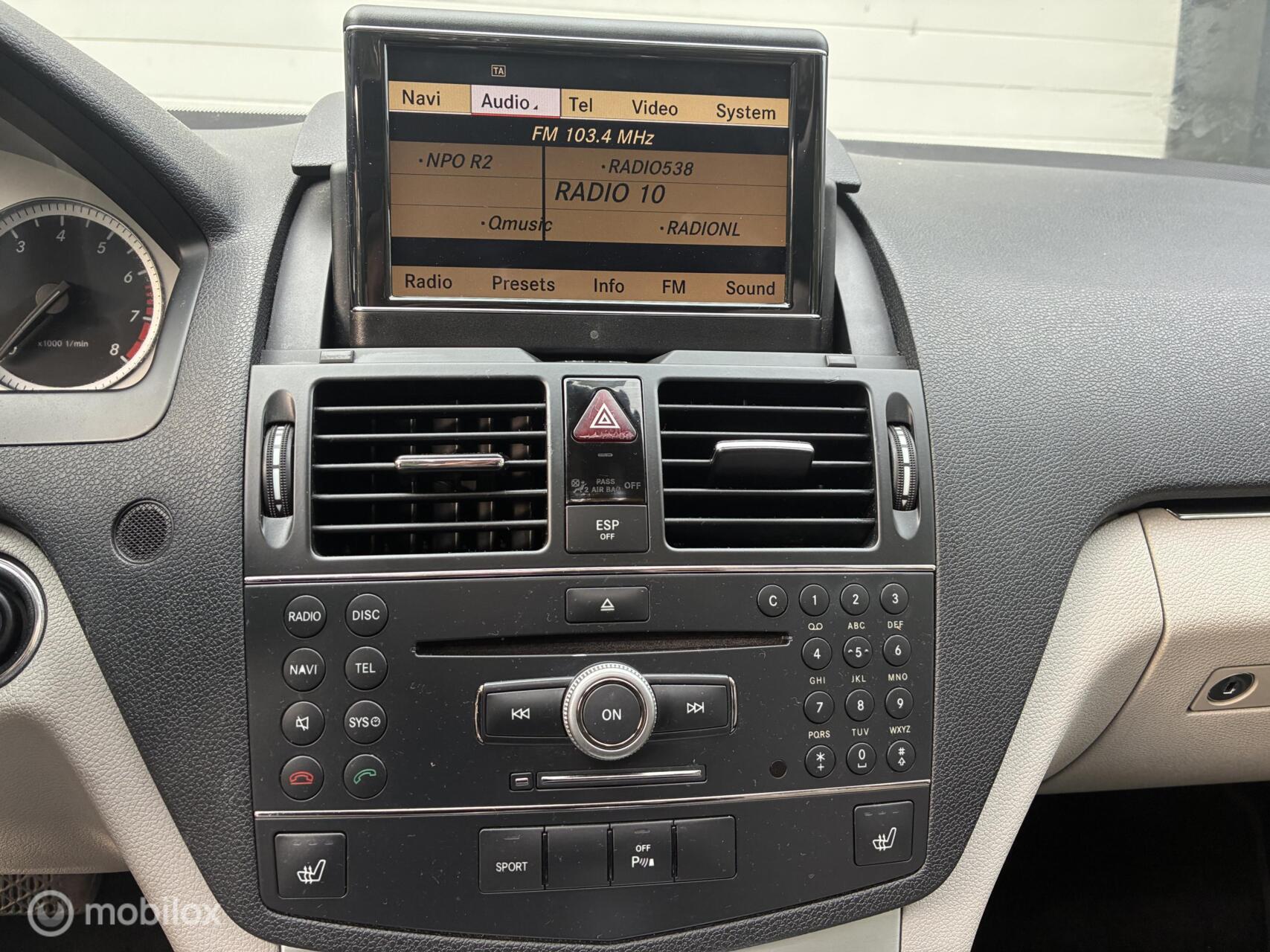 Foto van Mercedes-Benz C 200 Kompressor