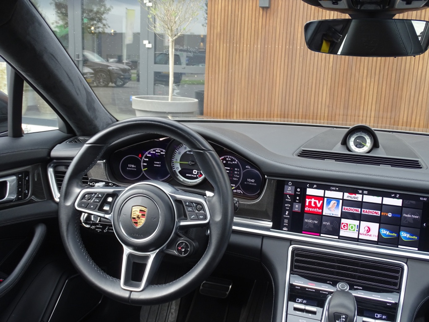 Foto van Porsche Panamera Turbo S E-hybrid