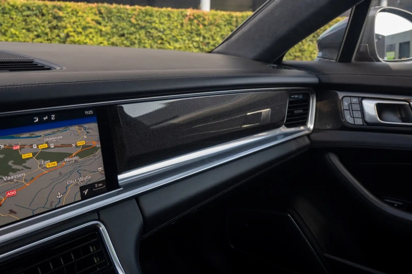 Foto van Porsche Panamera Turbo S E-hybrid