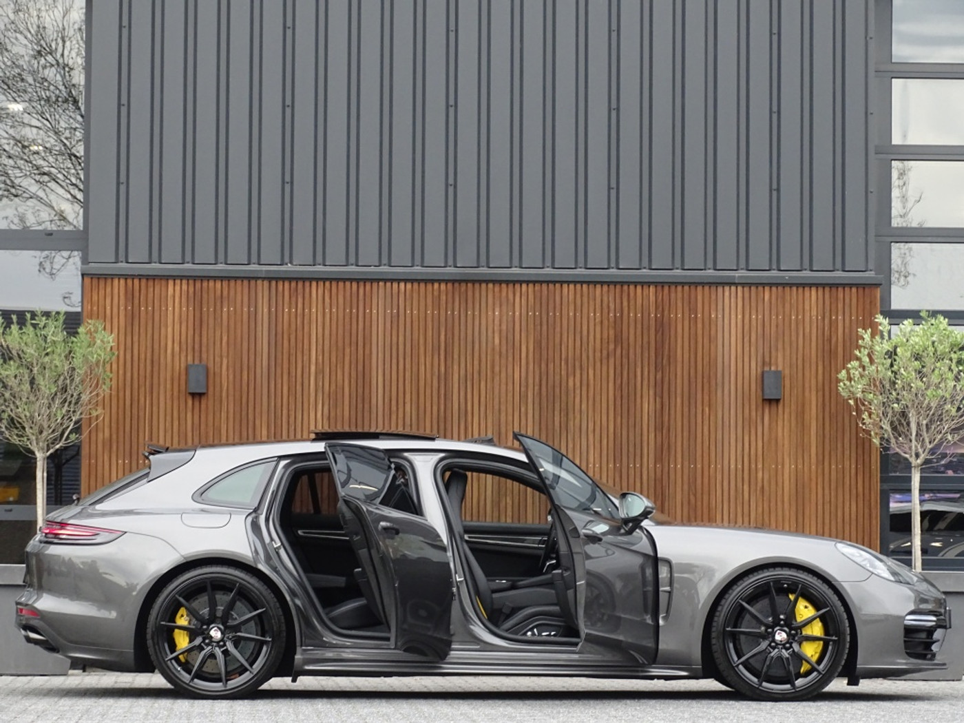 Foto van Porsche Panamera Turbo S E-hybrid