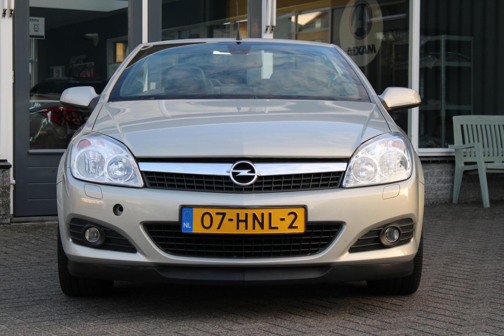 Foto van Opel Astra Twin Top