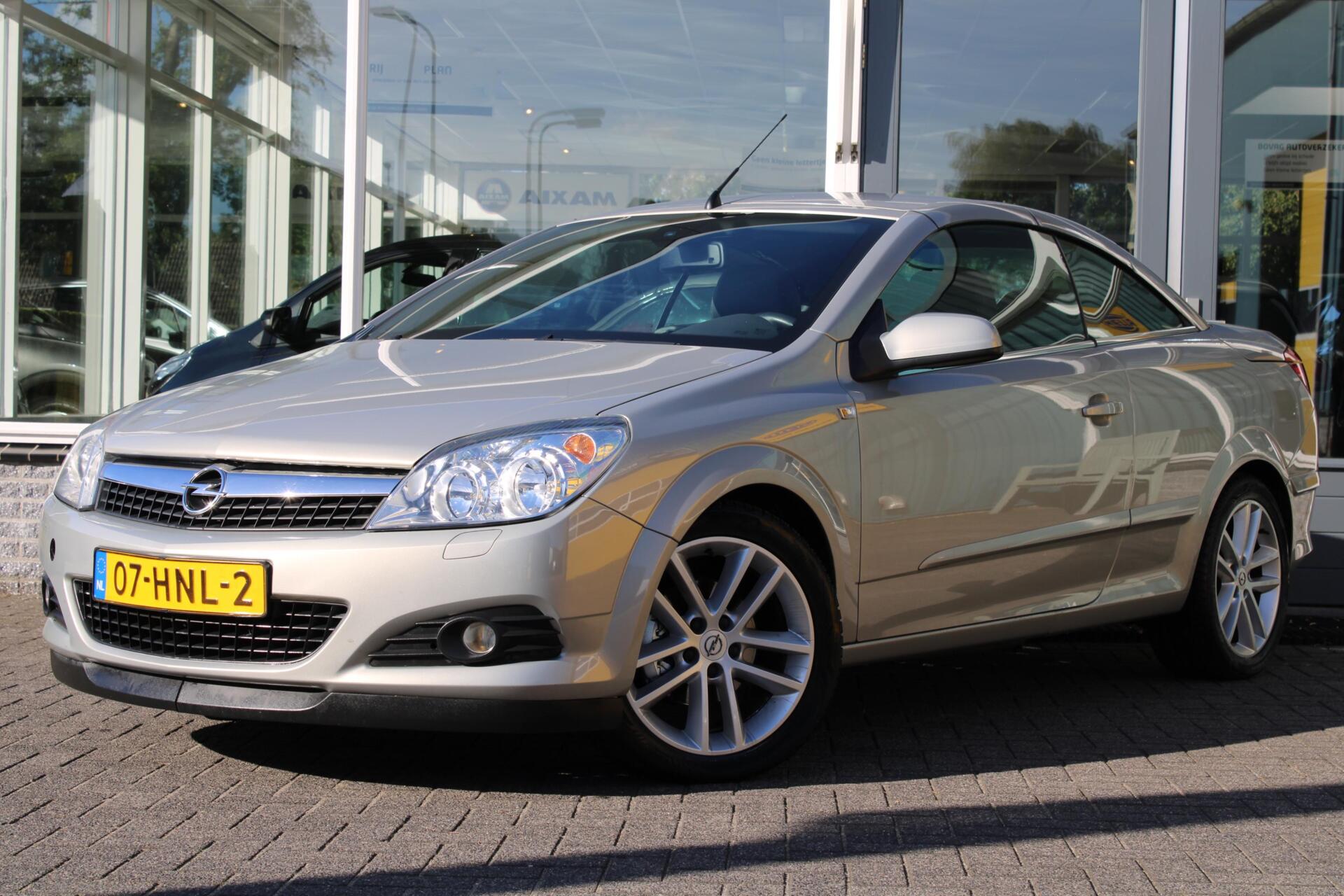 Foto van Opel Astra Twin Top