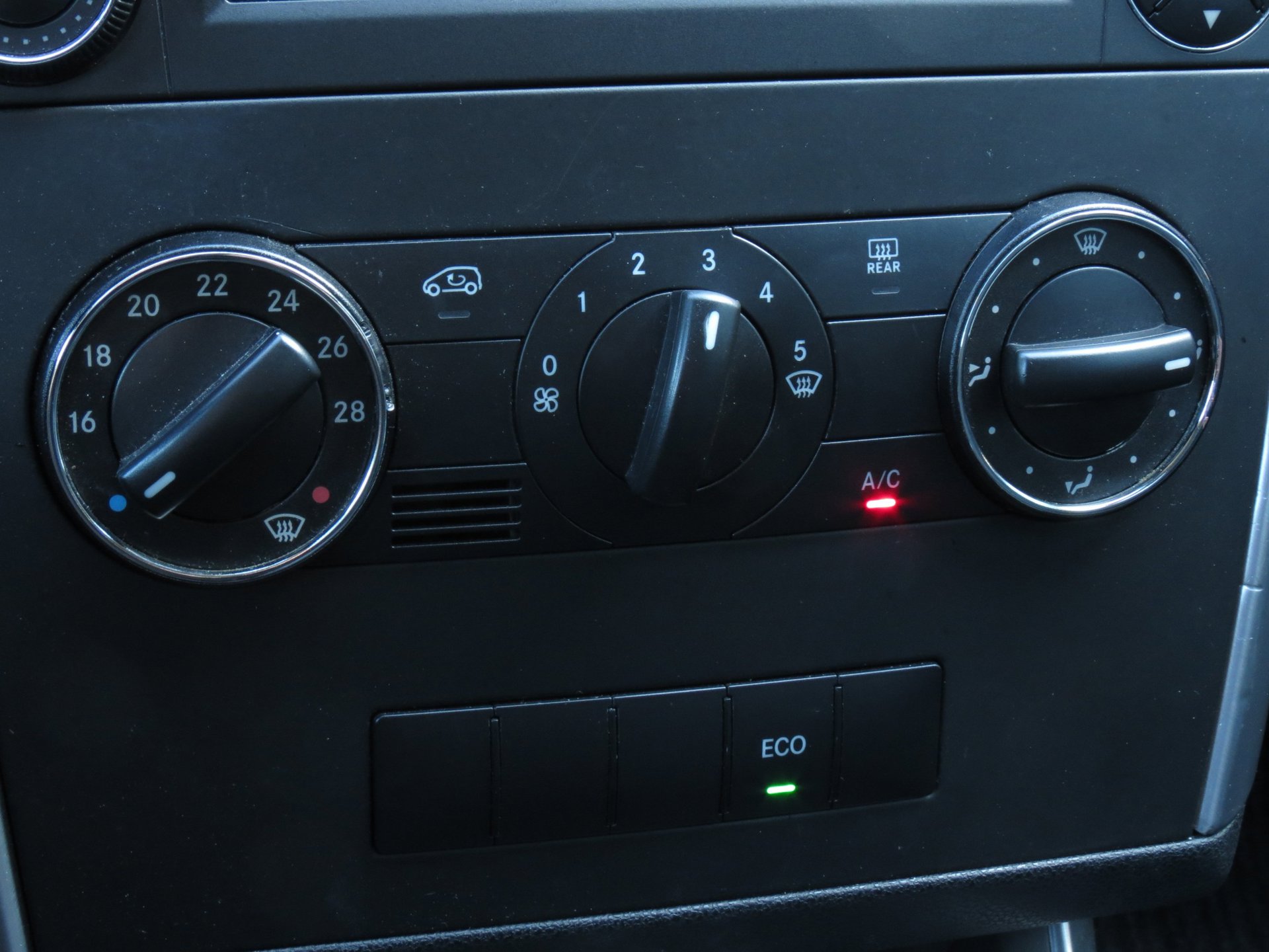 Foto van Mercedes-Benz B 160