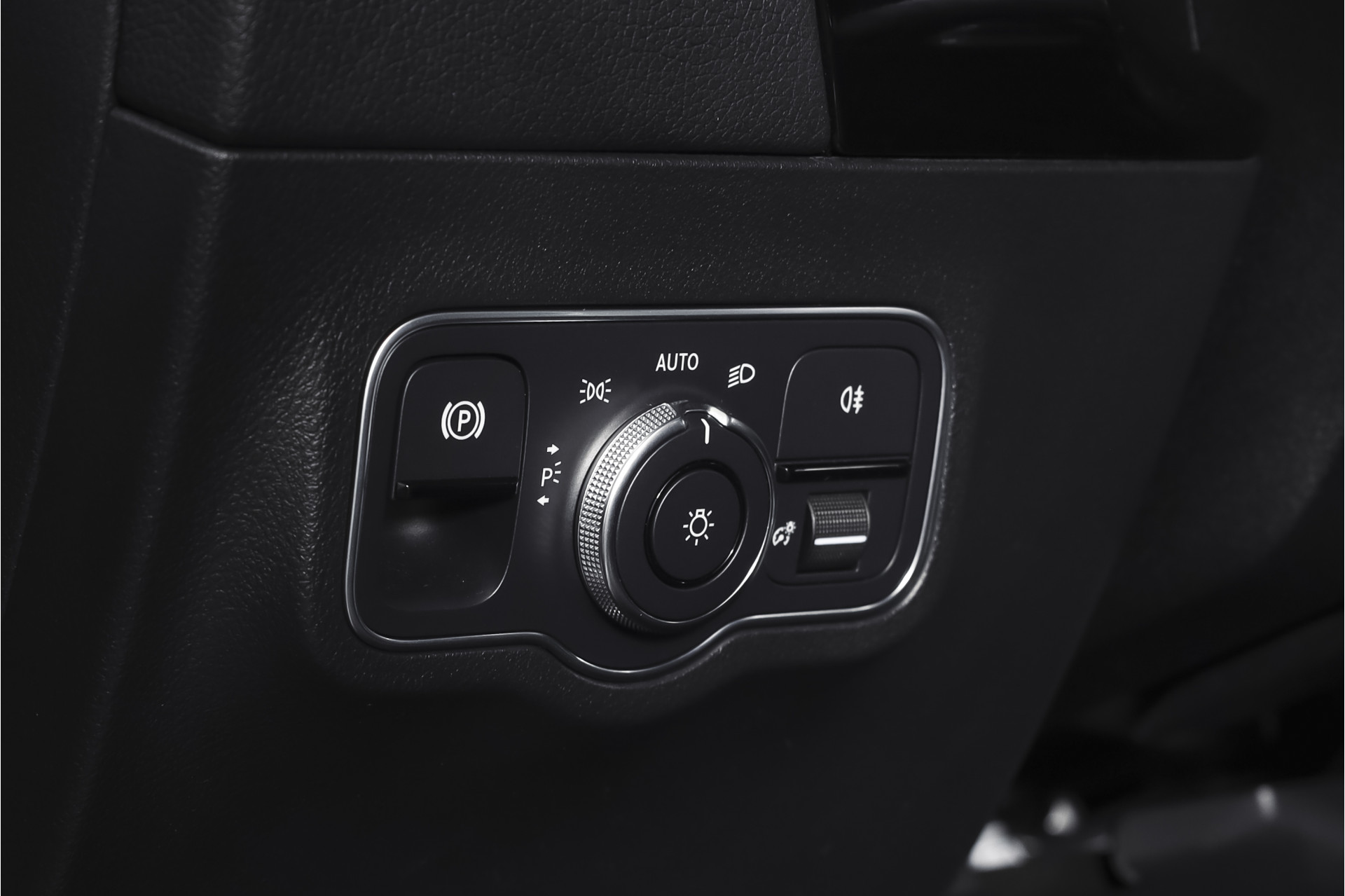 Foto van Mercedes-Benz B 250 E