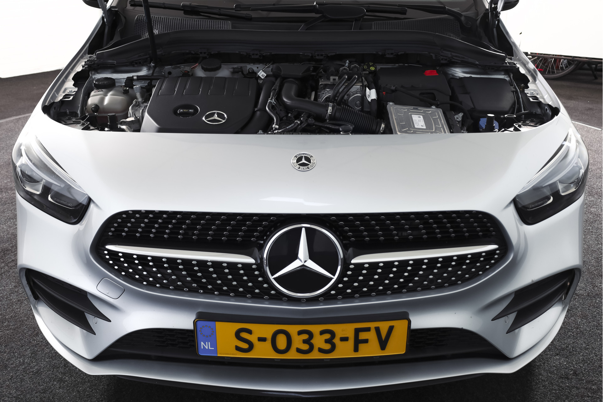 Foto van Mercedes-Benz B 250 E