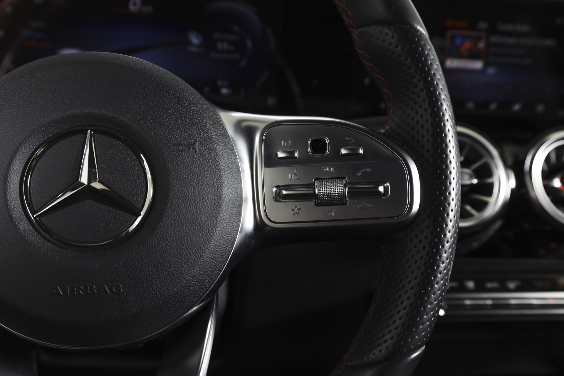 Foto van Mercedes-Benz B 250 E
