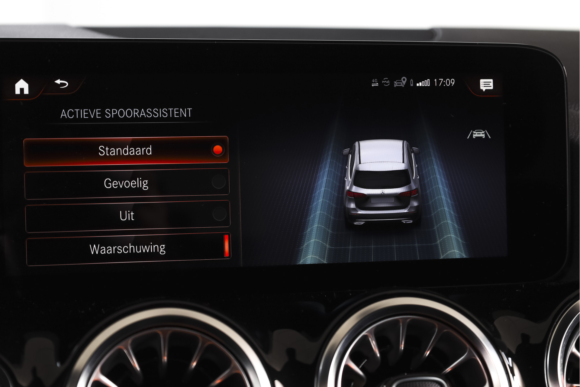 Foto van Mercedes-Benz B 250 E