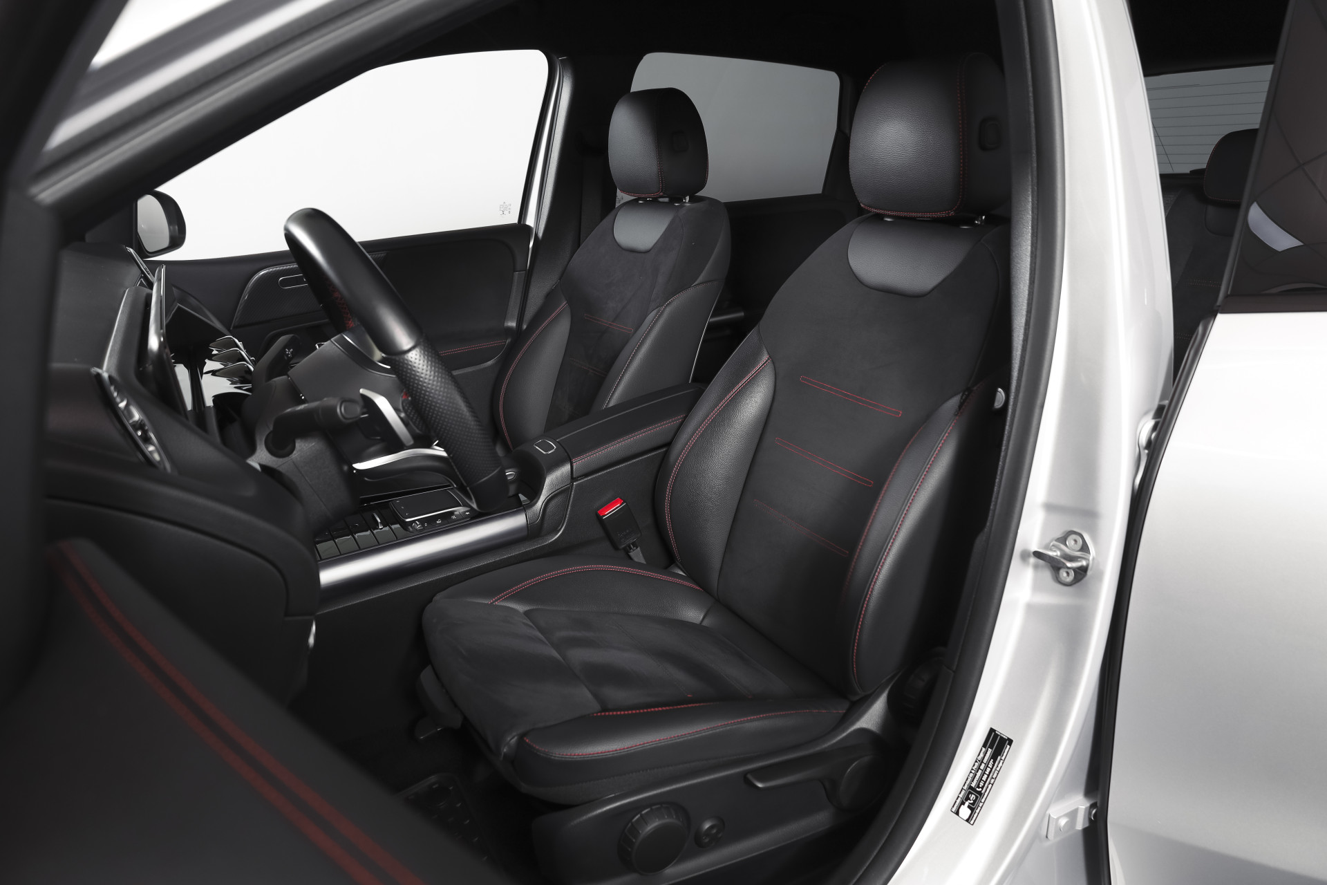 Foto van Mercedes-Benz B 250 E