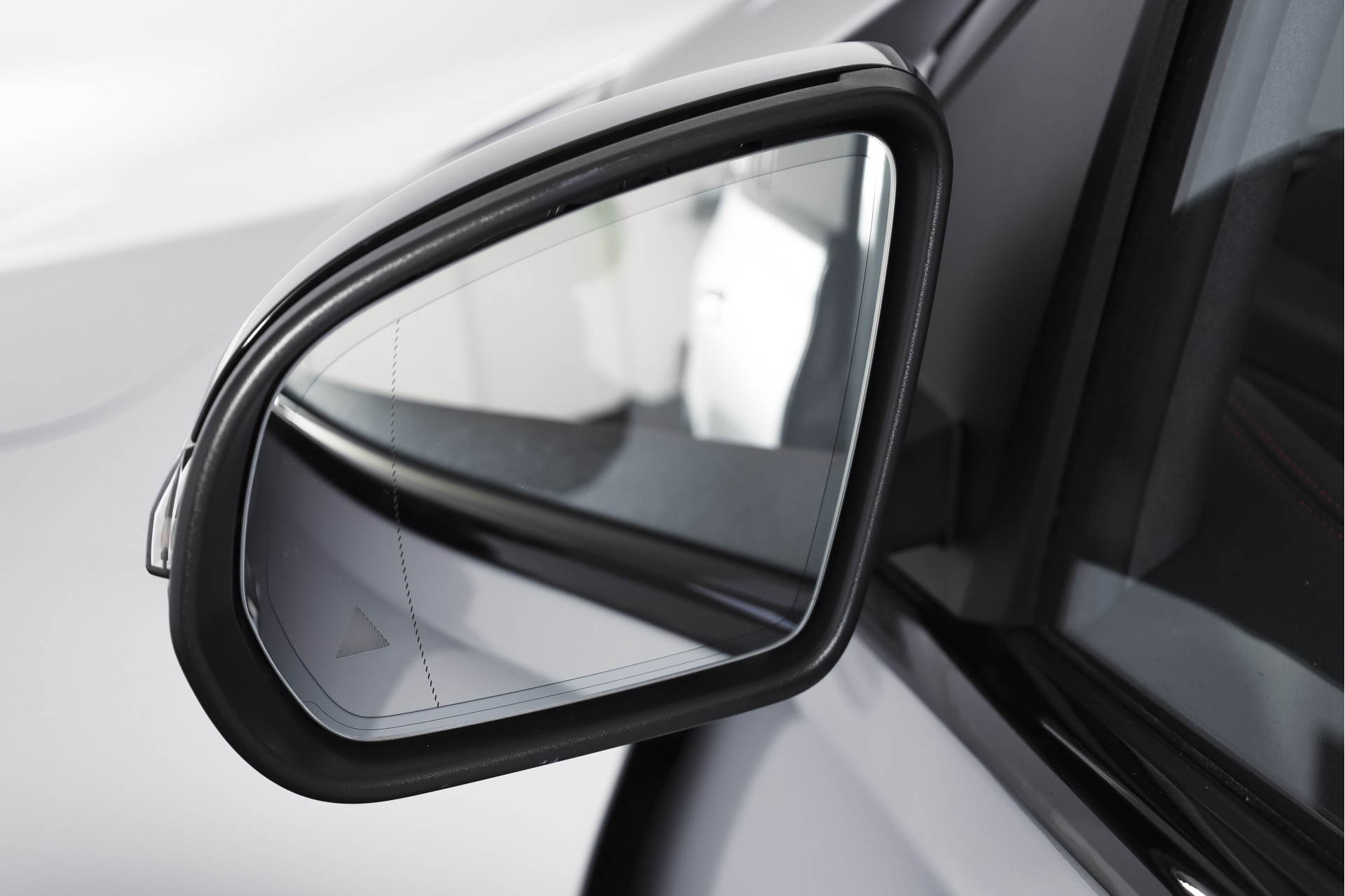 Foto van Mercedes-Benz B 250 E