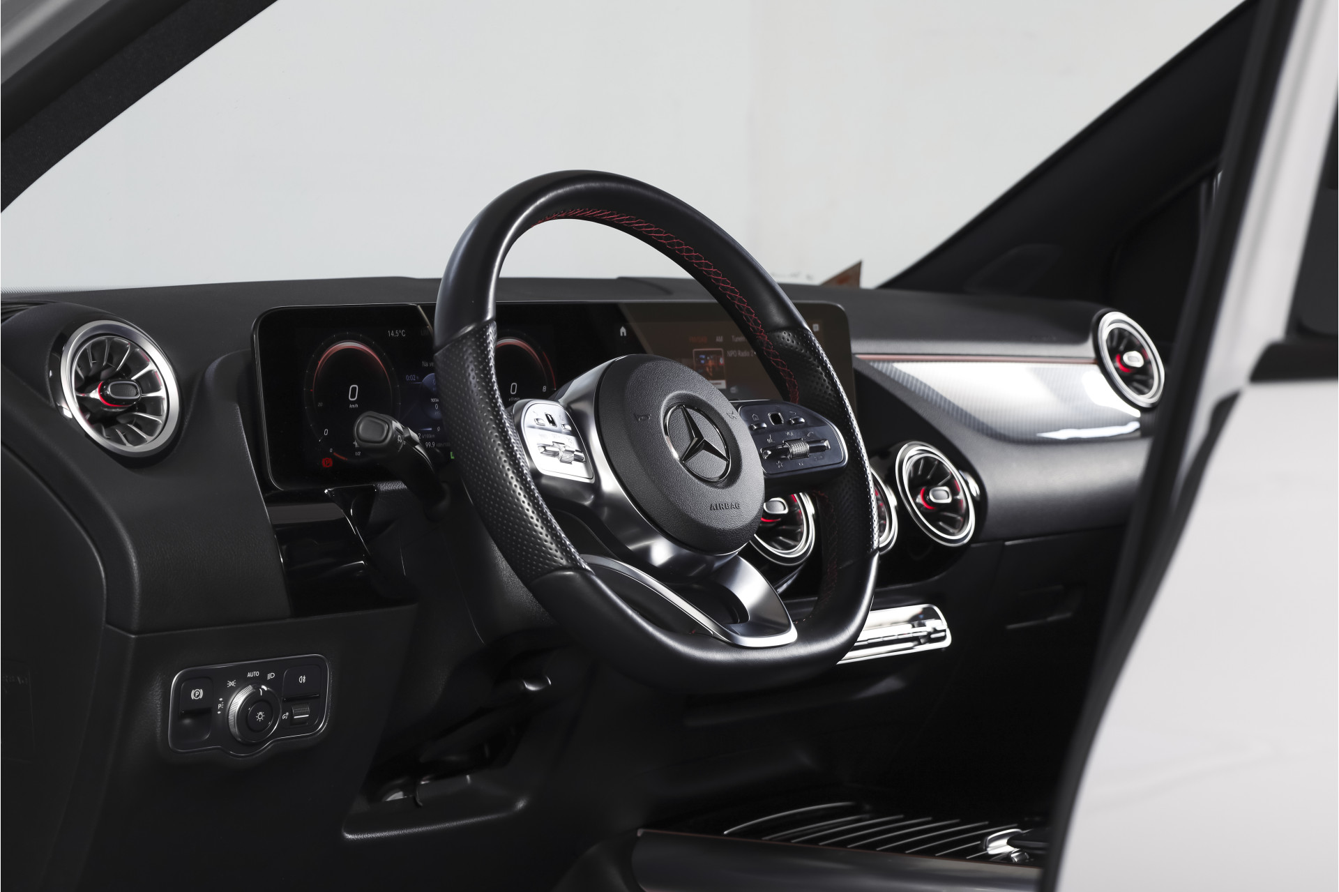 Foto van Mercedes-Benz B 250 E
