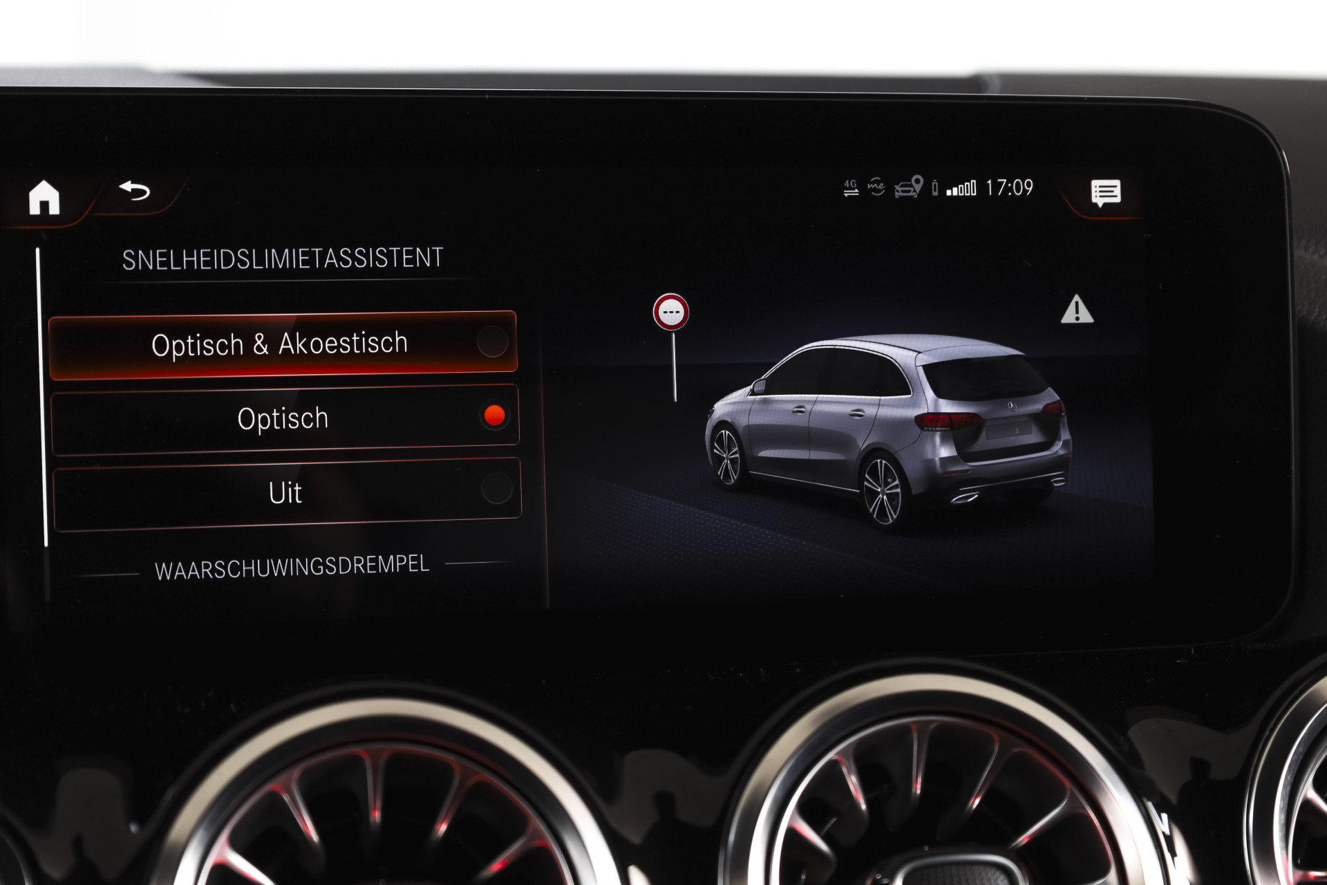 Foto van Mercedes-Benz B 250 E