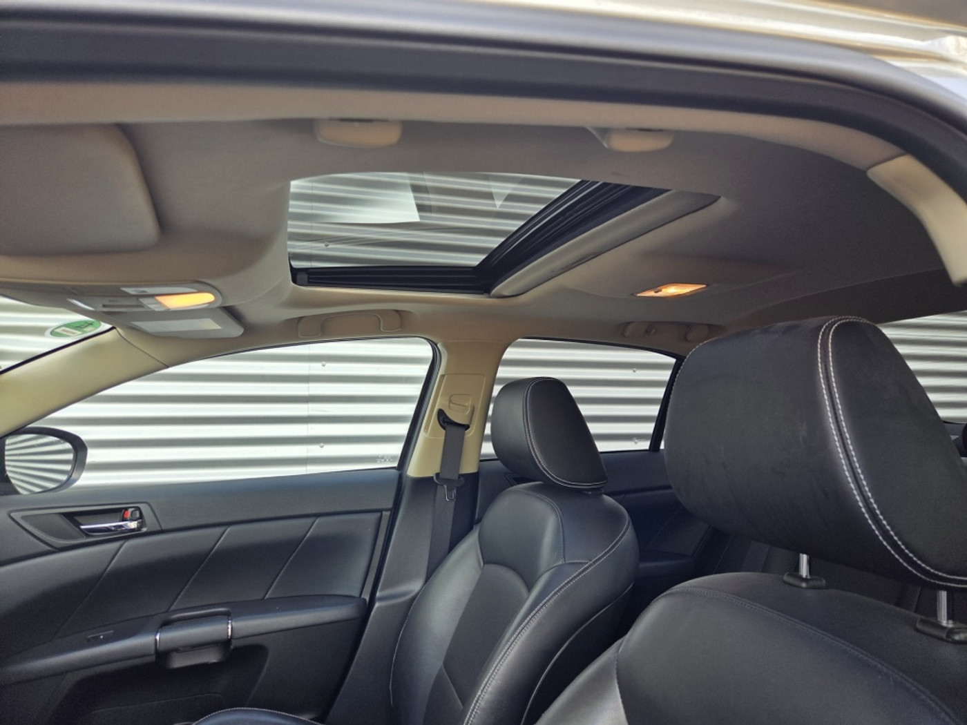 Foto van Suzuki Kizashi