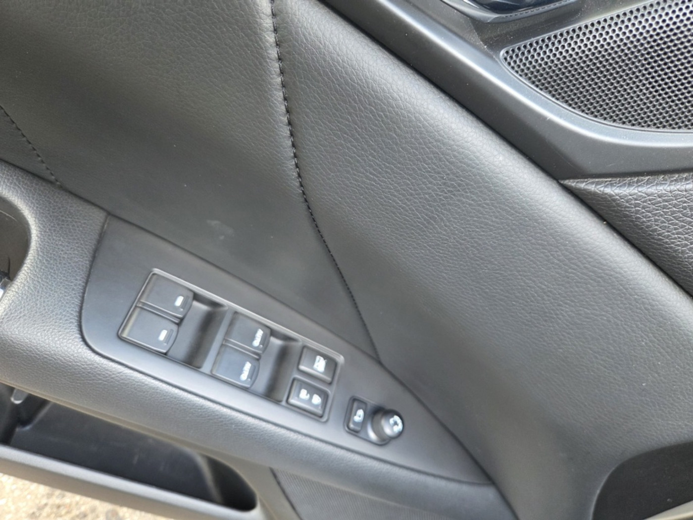 Foto van Suzuki Kizashi