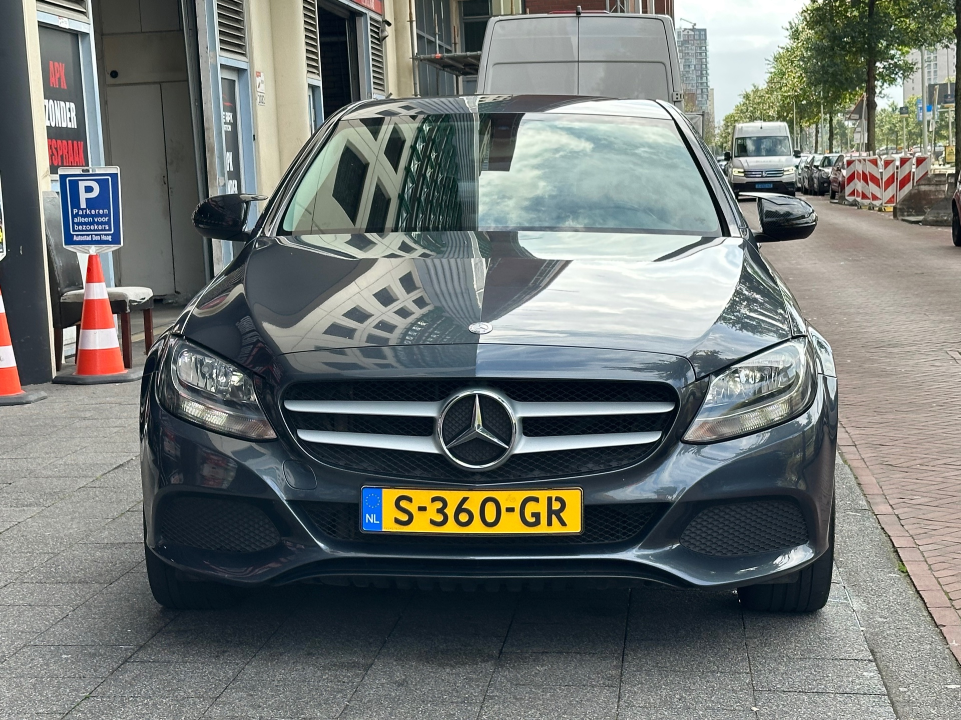 Foto van Mercedes-Benz C 200
