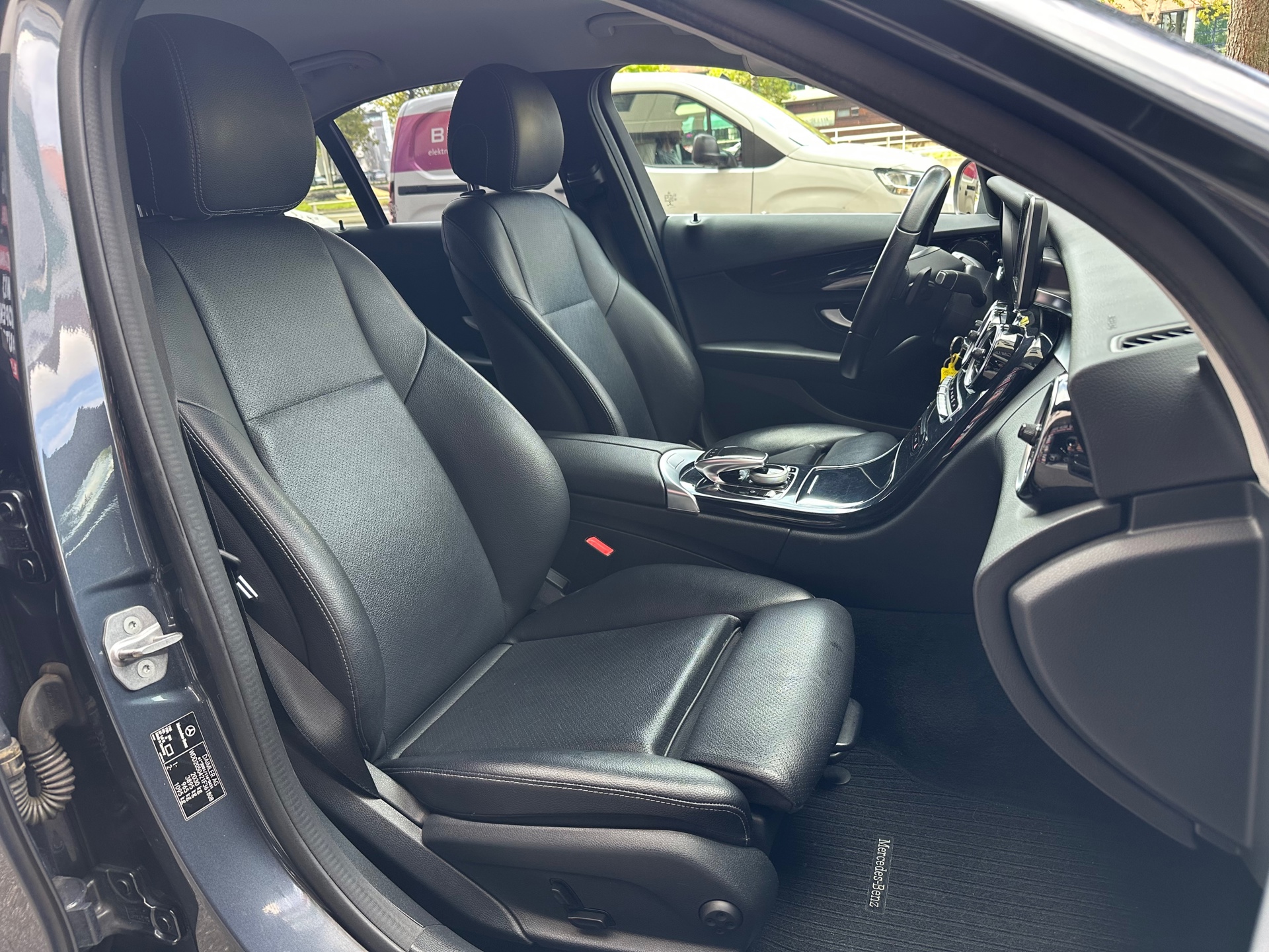 Foto van Mercedes-Benz C 200