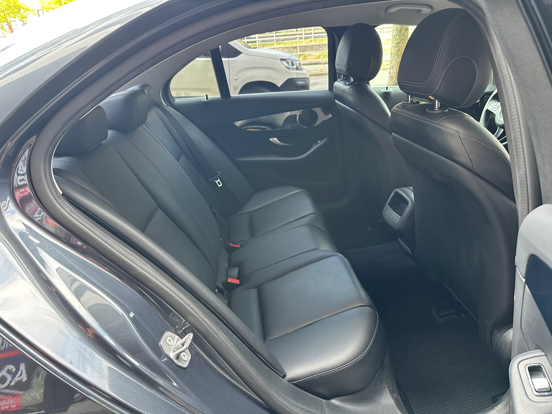 Foto van Mercedes-Benz C 200