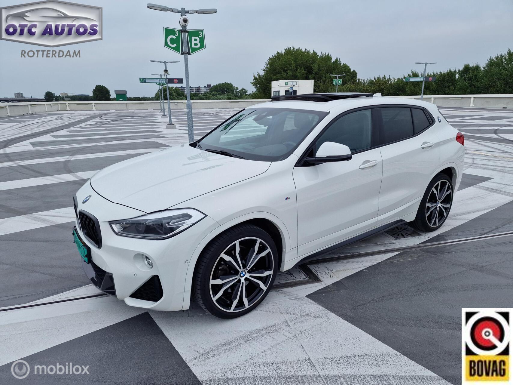 BMW X2 Sdrive20i sDrive20i High Executive Edition Pano schuifdak Dealer onderhouden 2019 - voorkant