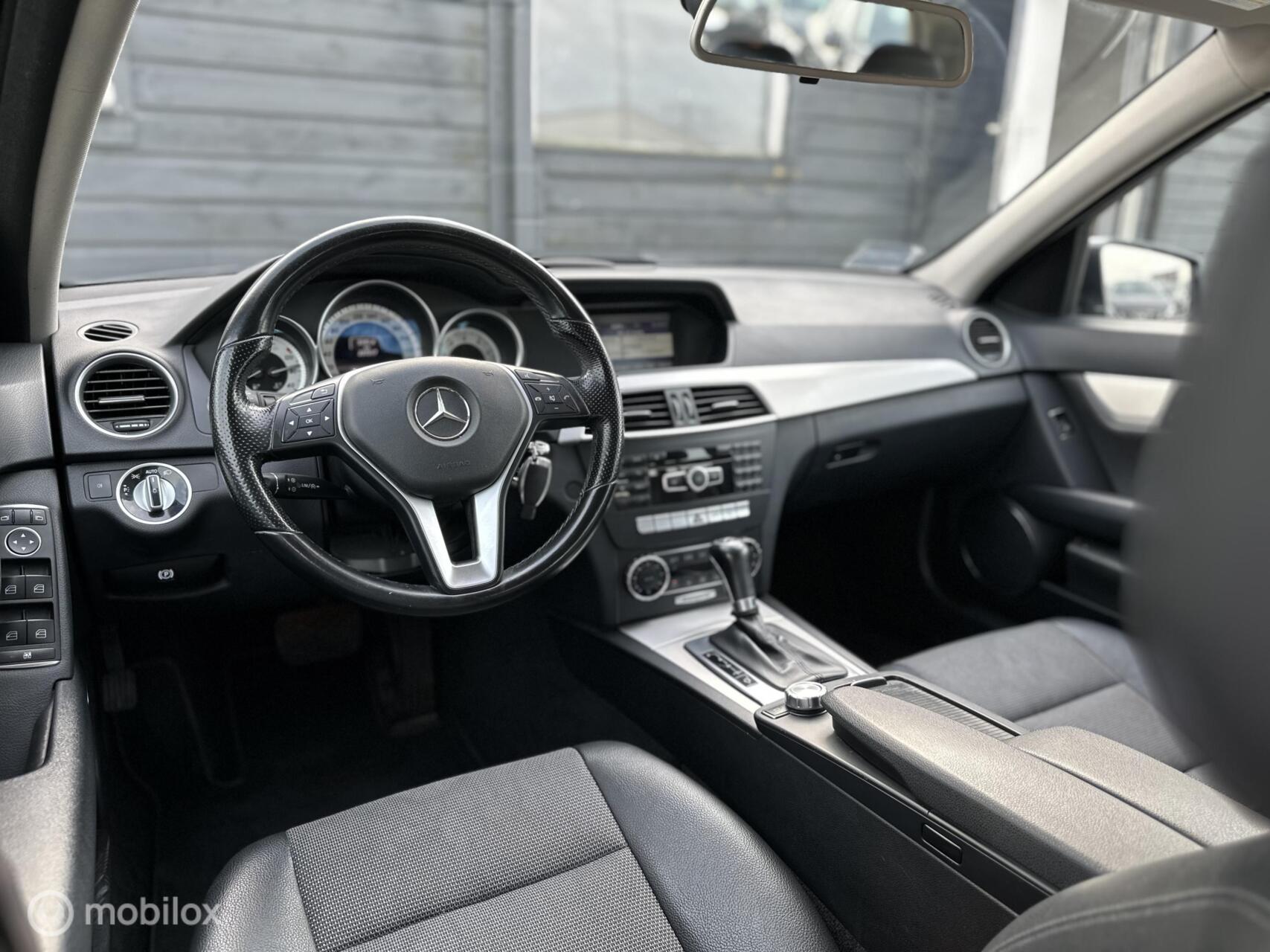 Foto van Mercedes-Benz C 180
