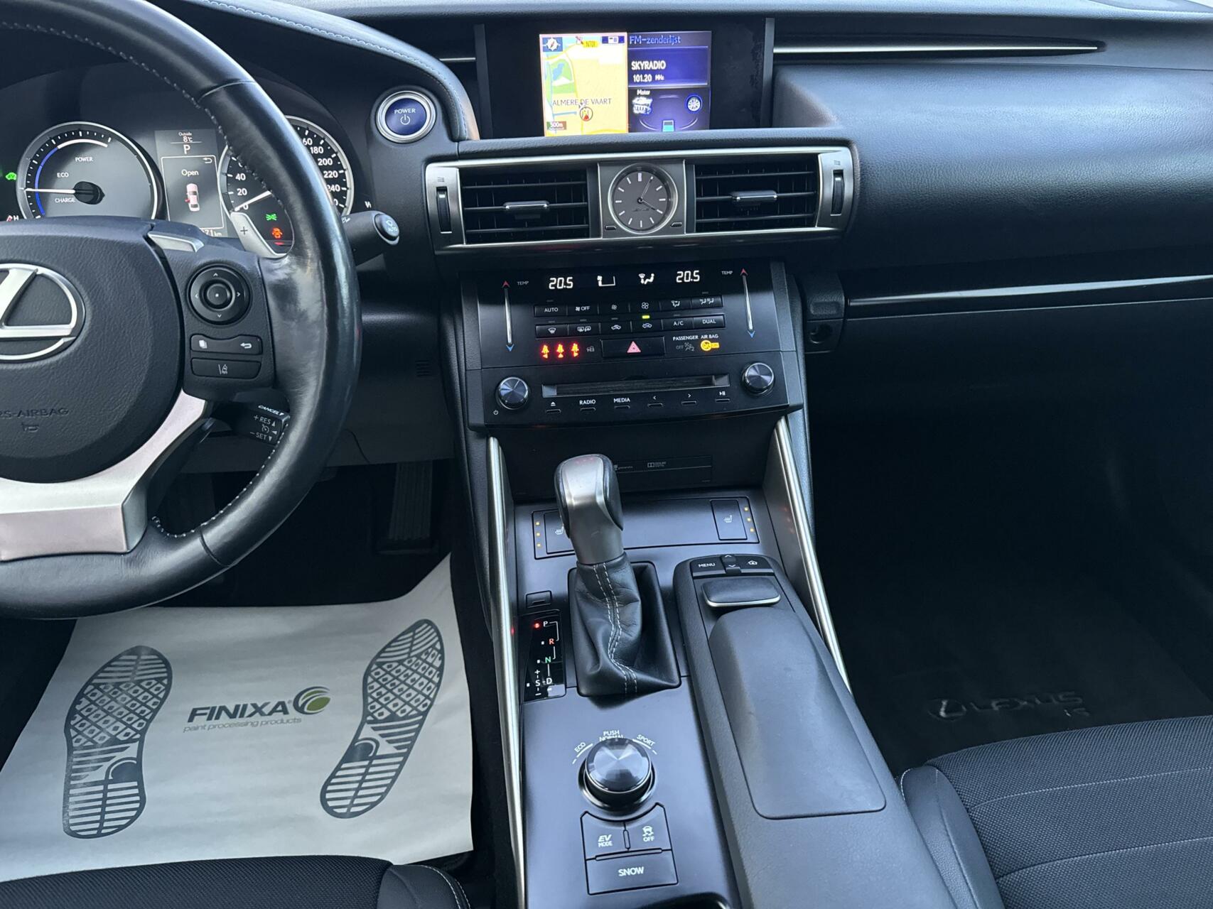 Foto van Lexus Is