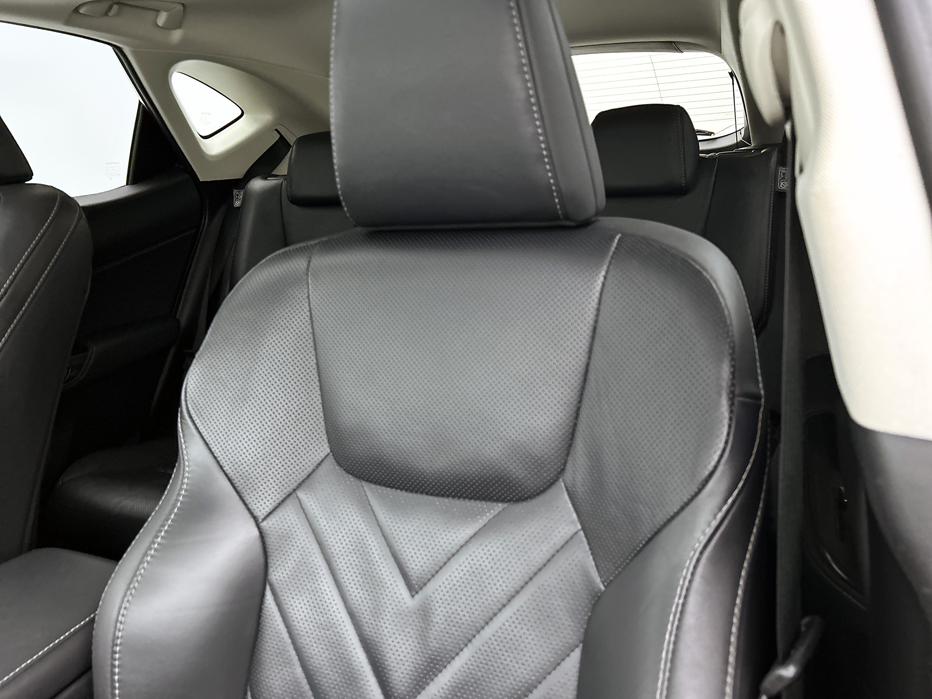 Foto van Lexus Lexus Nx450h+