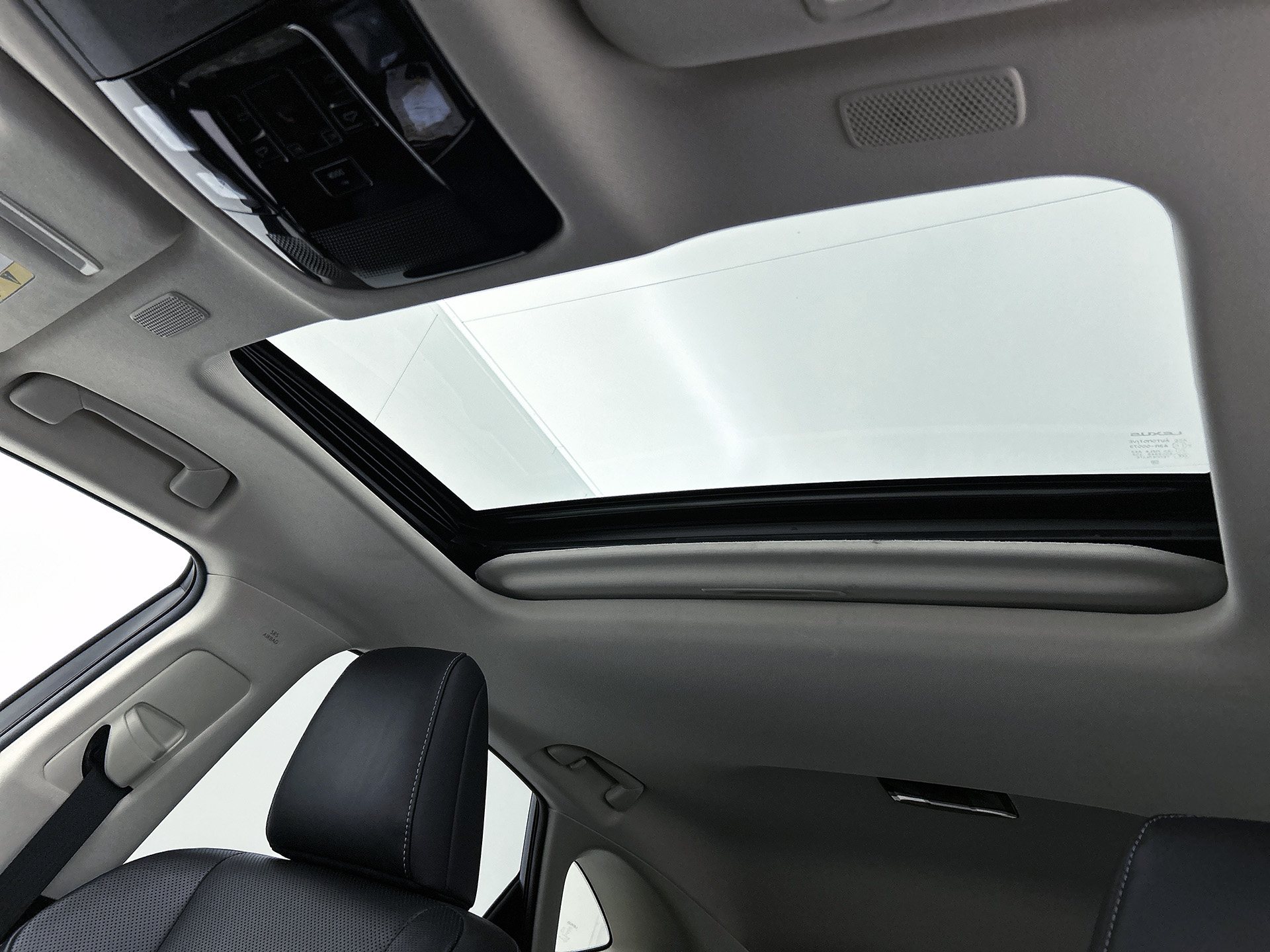 Foto van Lexus Lexus Nx450h+