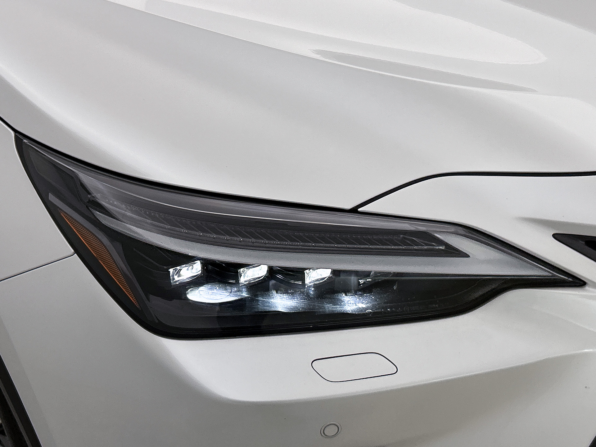Foto van Lexus Lexus Nx450h+