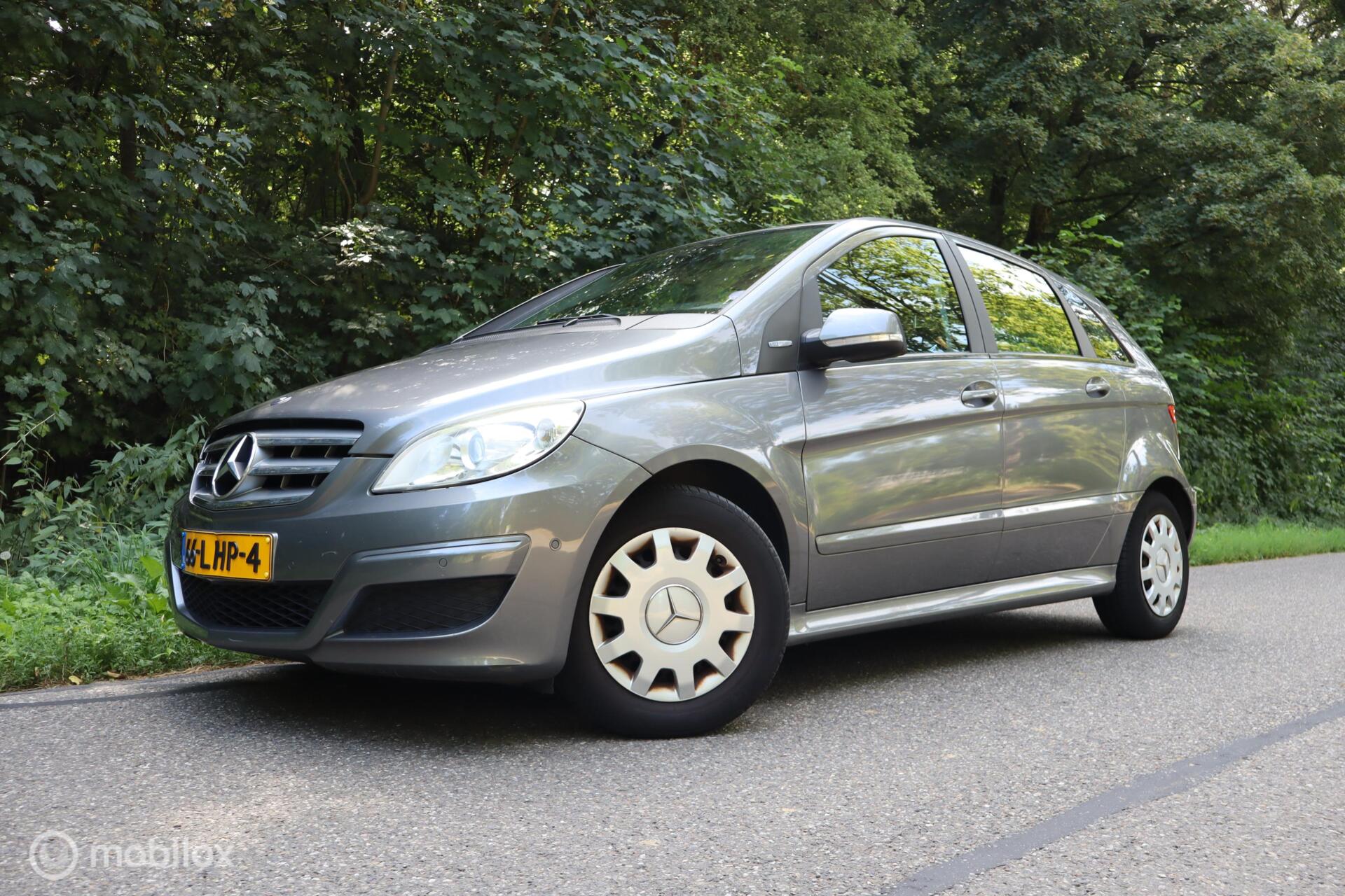 Foto van Mercedes-Benz B 180