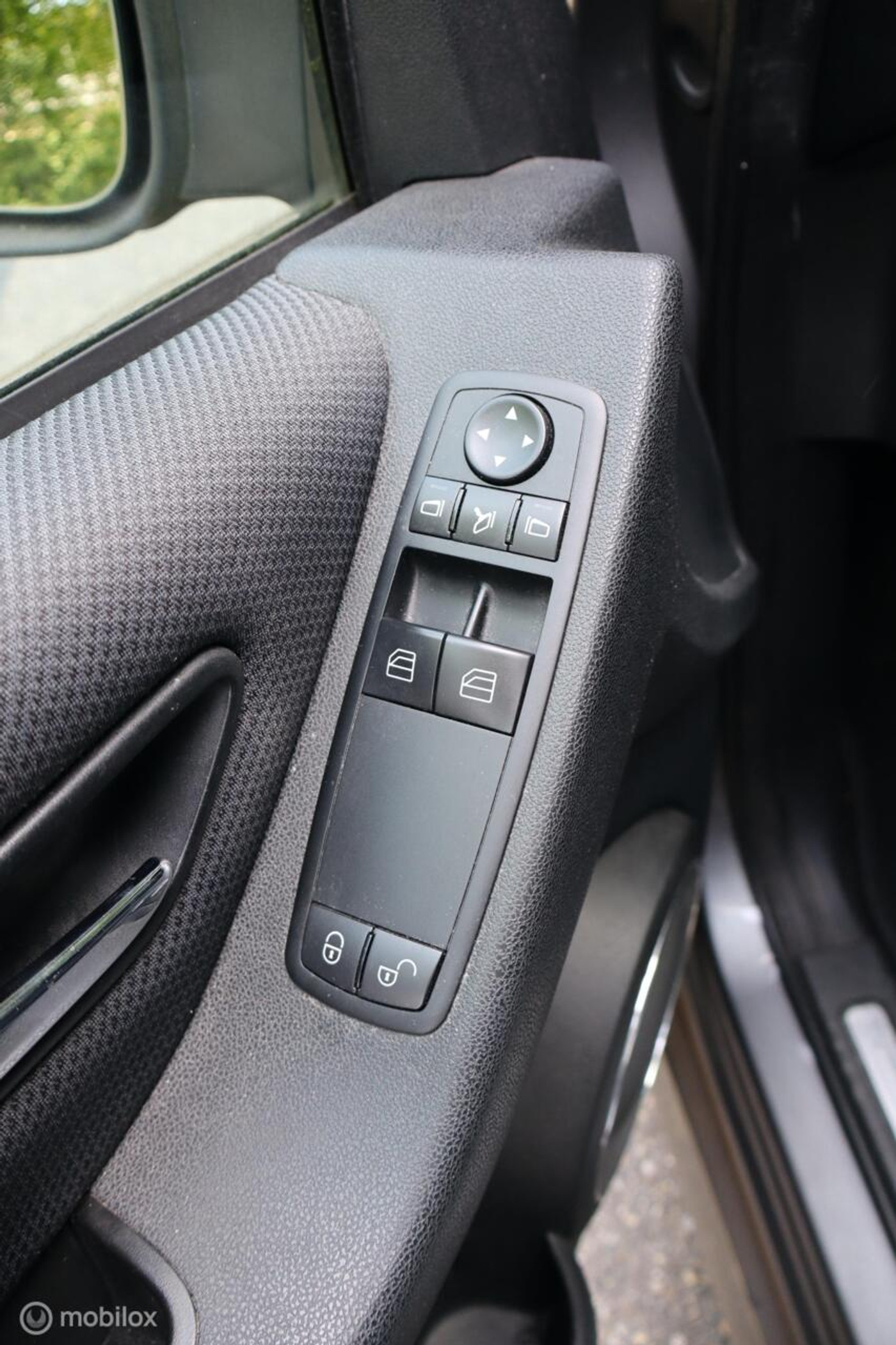 Foto van Mercedes-Benz B 180