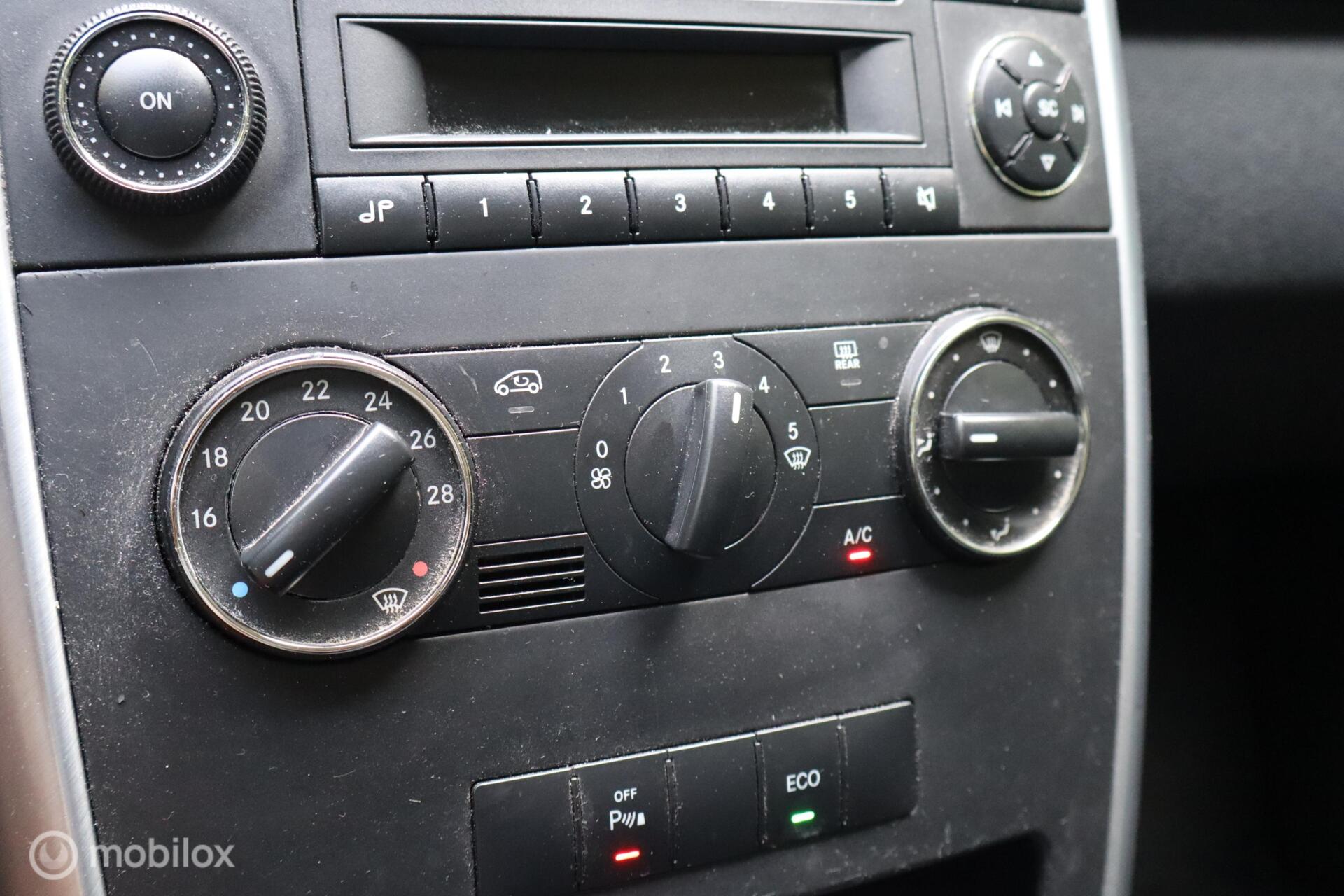 Foto van Mercedes-Benz B 180