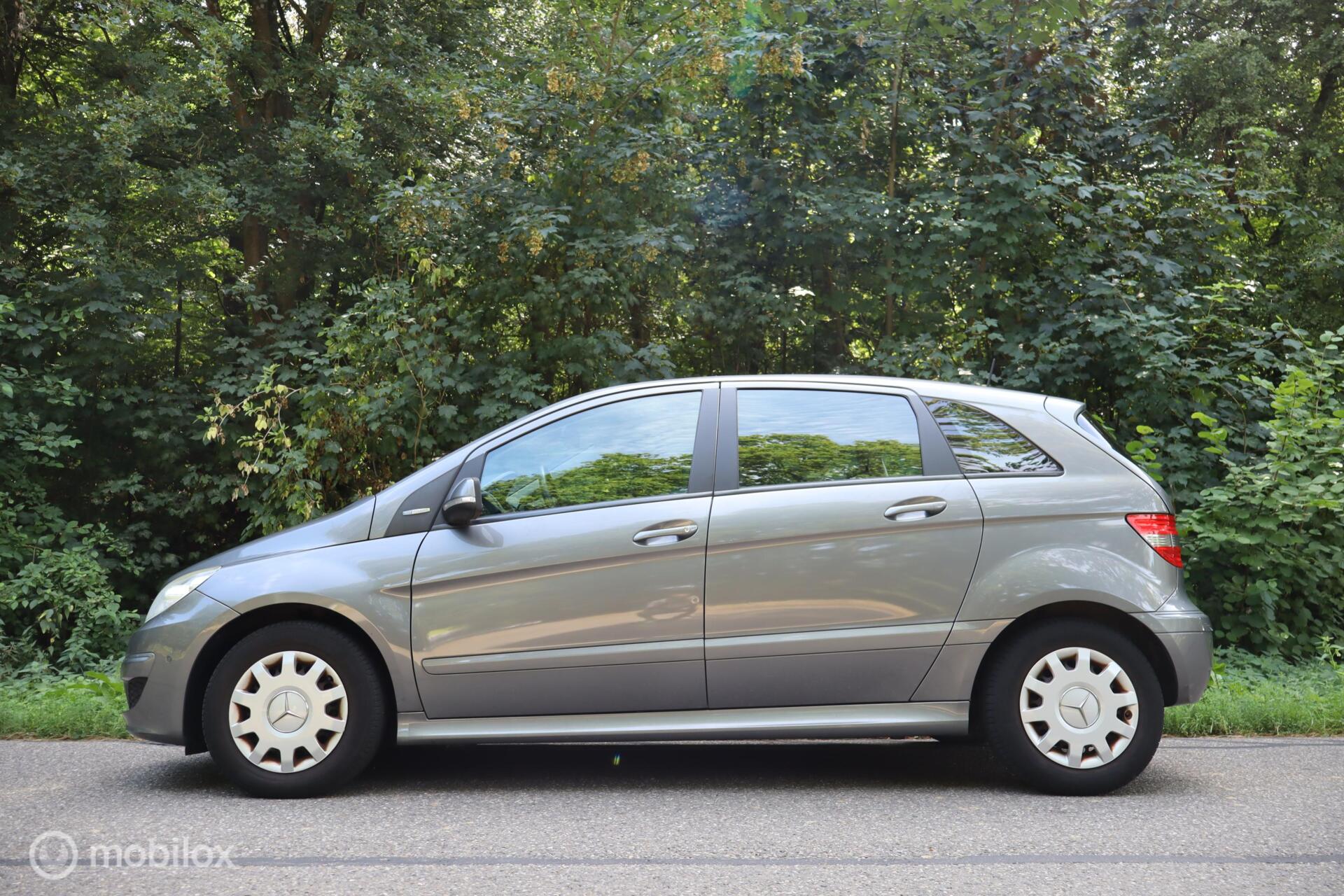 Foto van Mercedes-Benz B 180