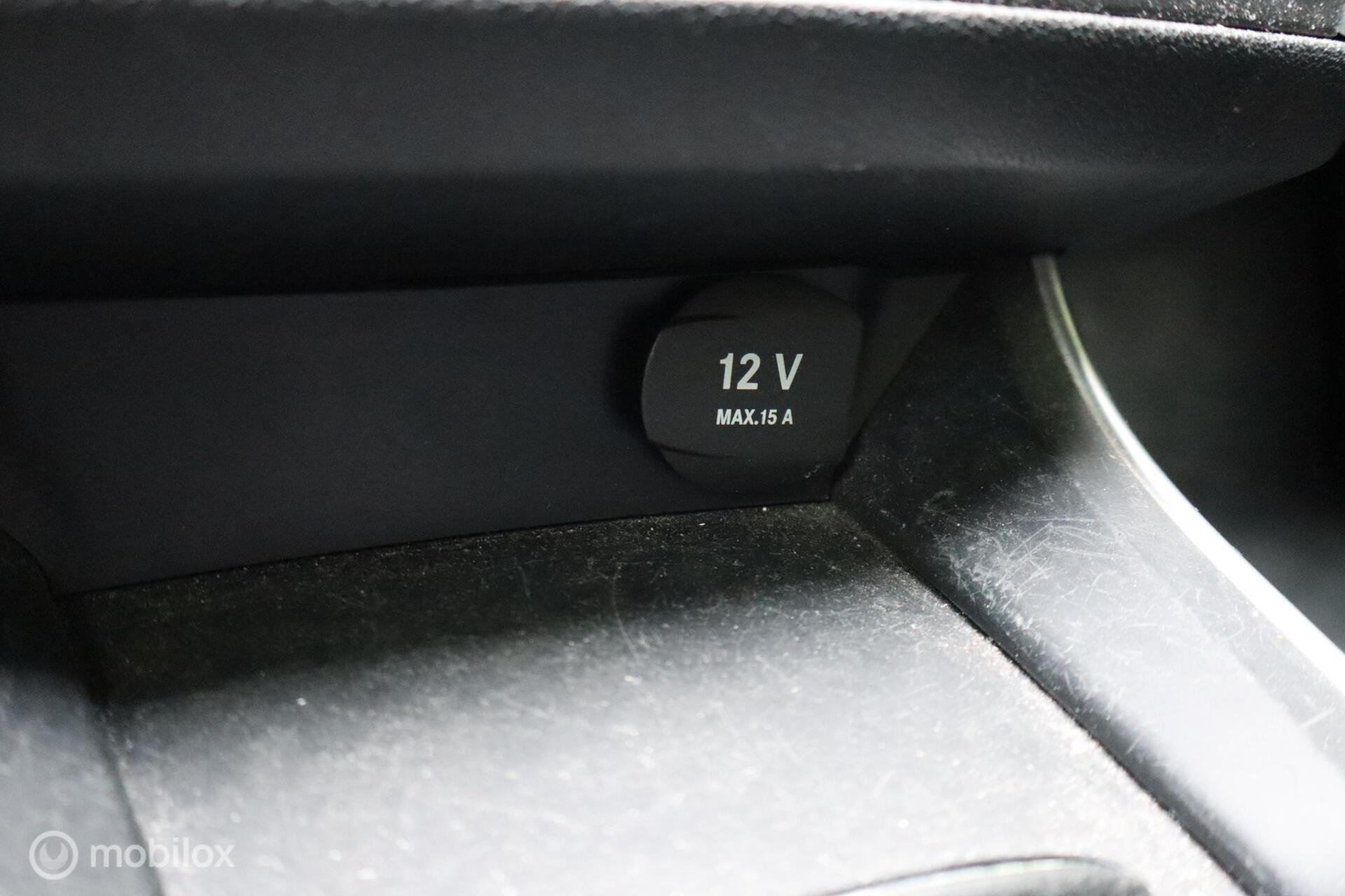 Foto van Mercedes-Benz B 180