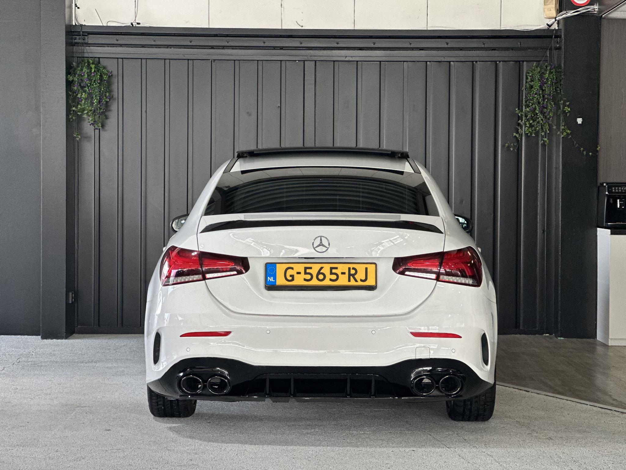 Foto van Mercedes-Benz A 180