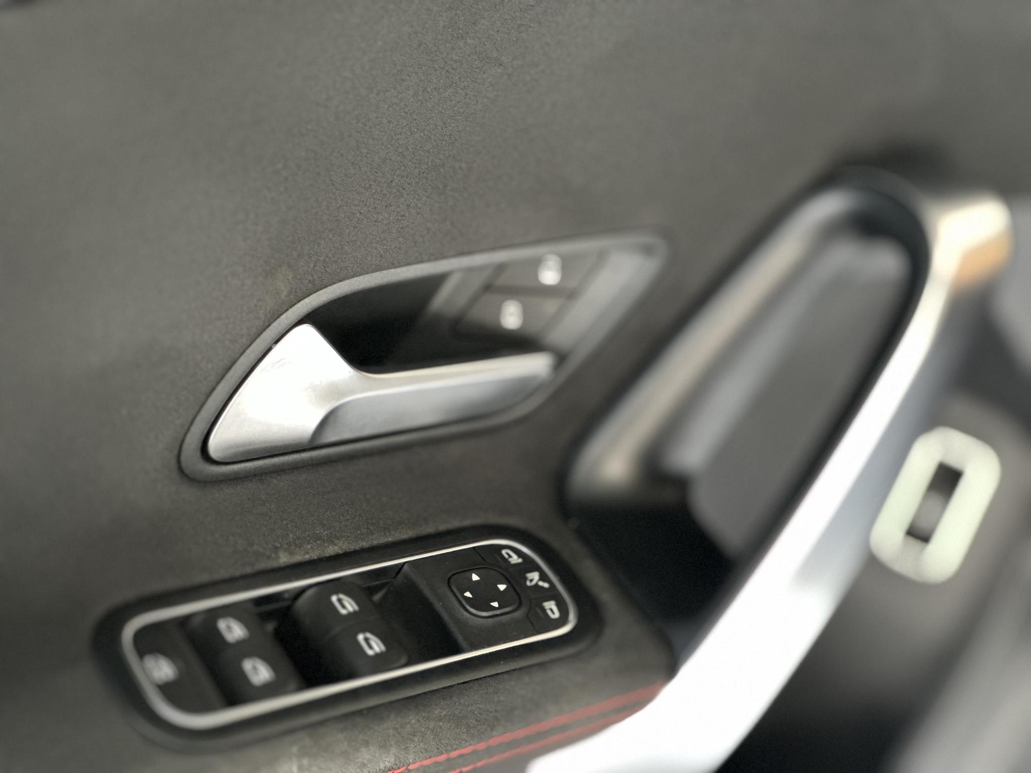 Foto van Mercedes-Benz A 180